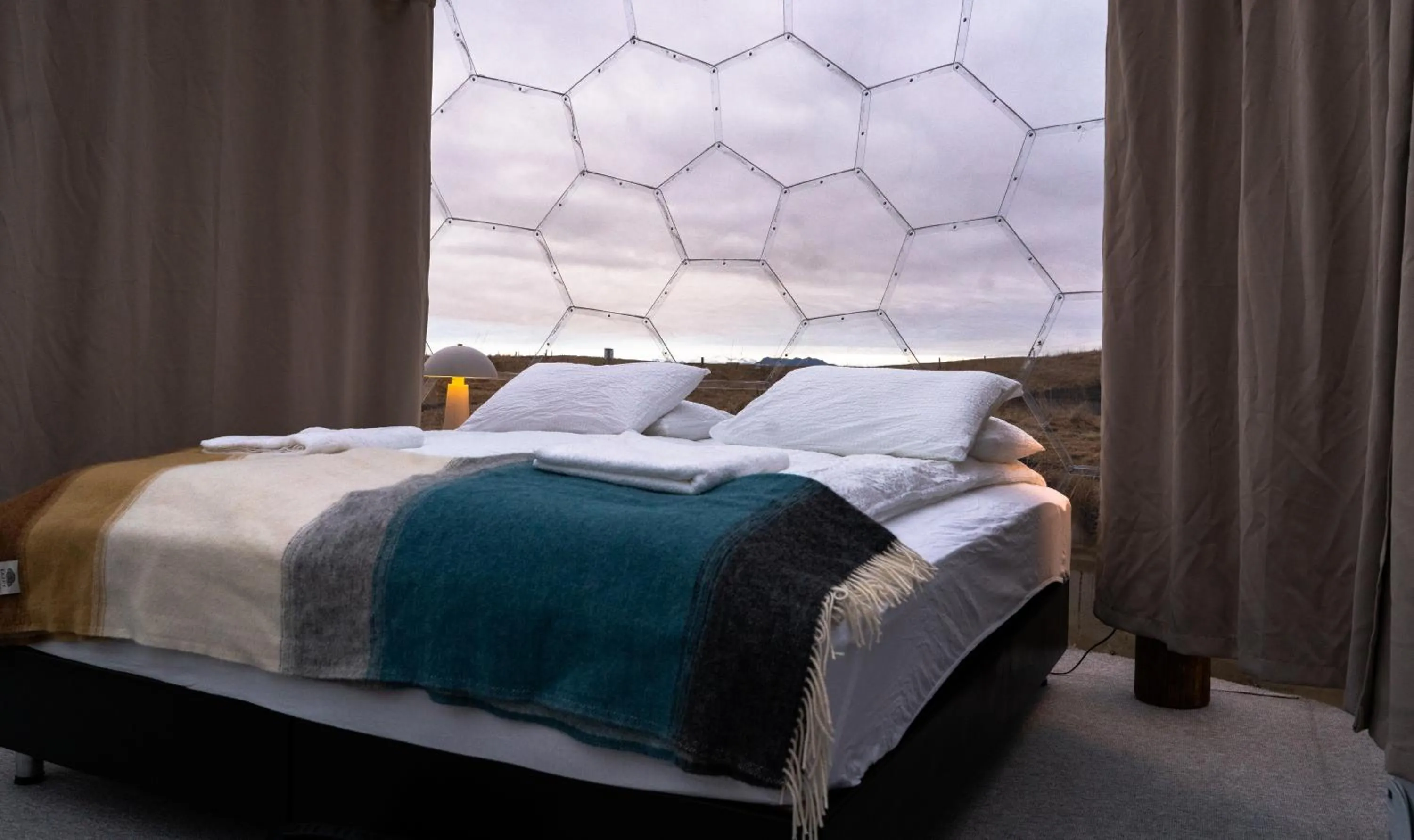 Bed in Aurora Igloo South