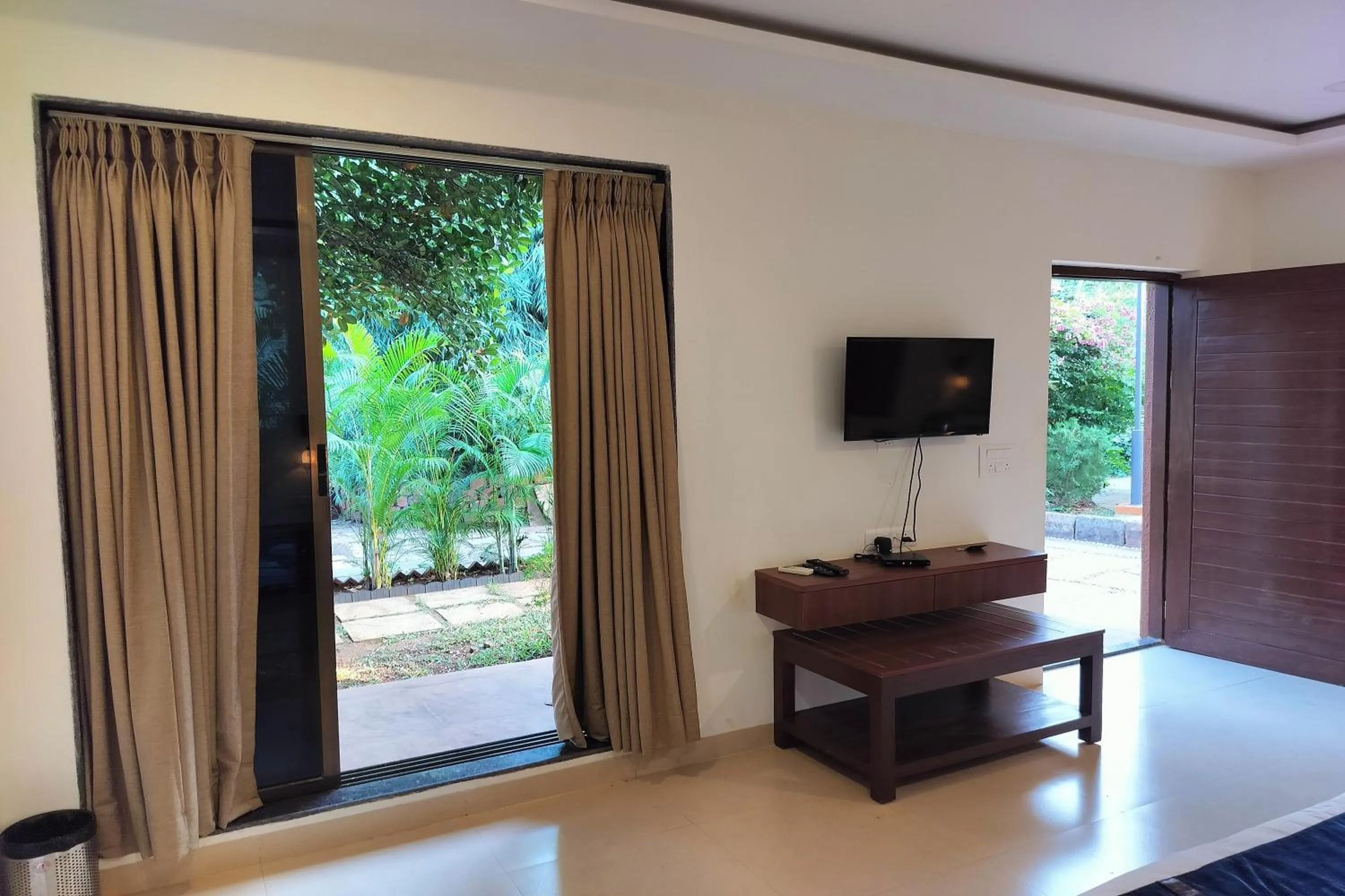 TV and multimedia in Pegasus Lifestyle Resort Karjat