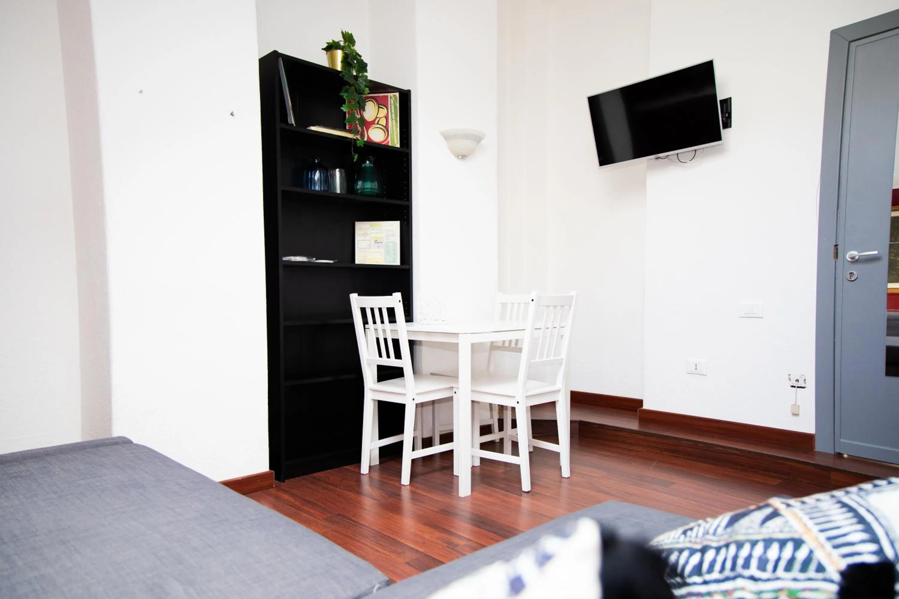 Communal lounge/ TV room in Hosting Dreams Attics - Duomo