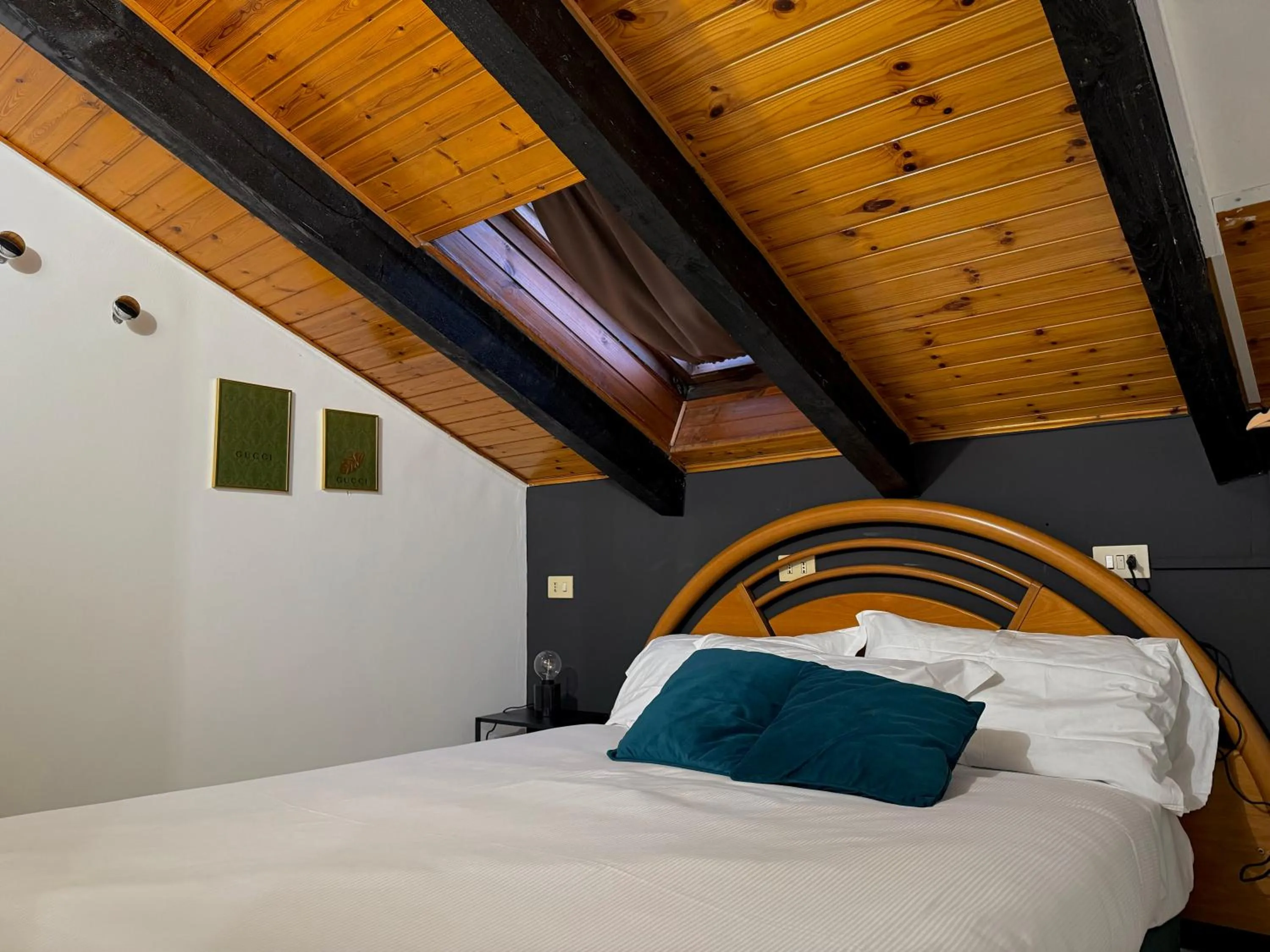 Bed in Hosting Dreams Attics - Duomo