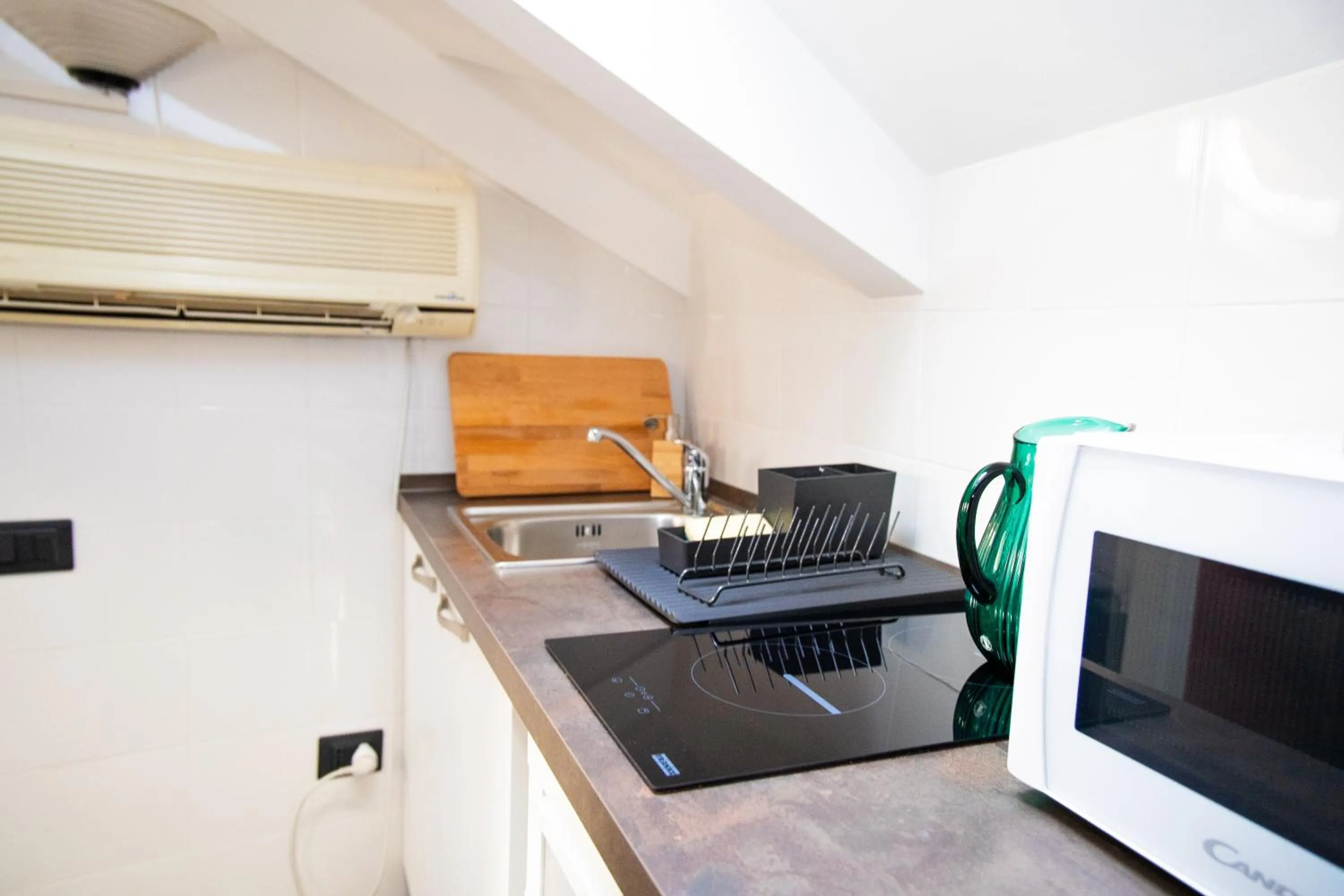 Kitchen or kitchenette in Hosting Dreams Attics - Duomo