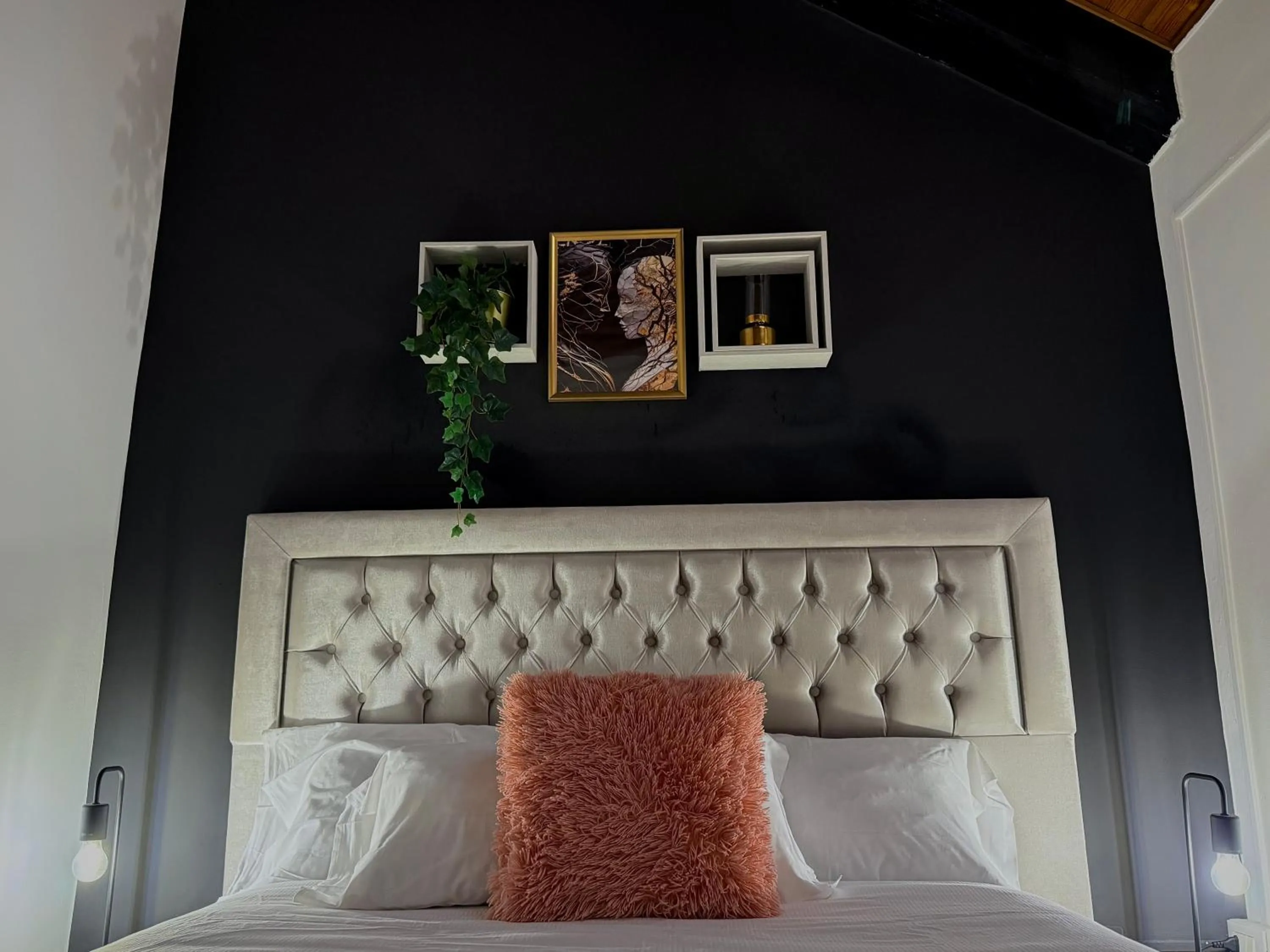 Bed in Hosting Dreams Attics - Duomo