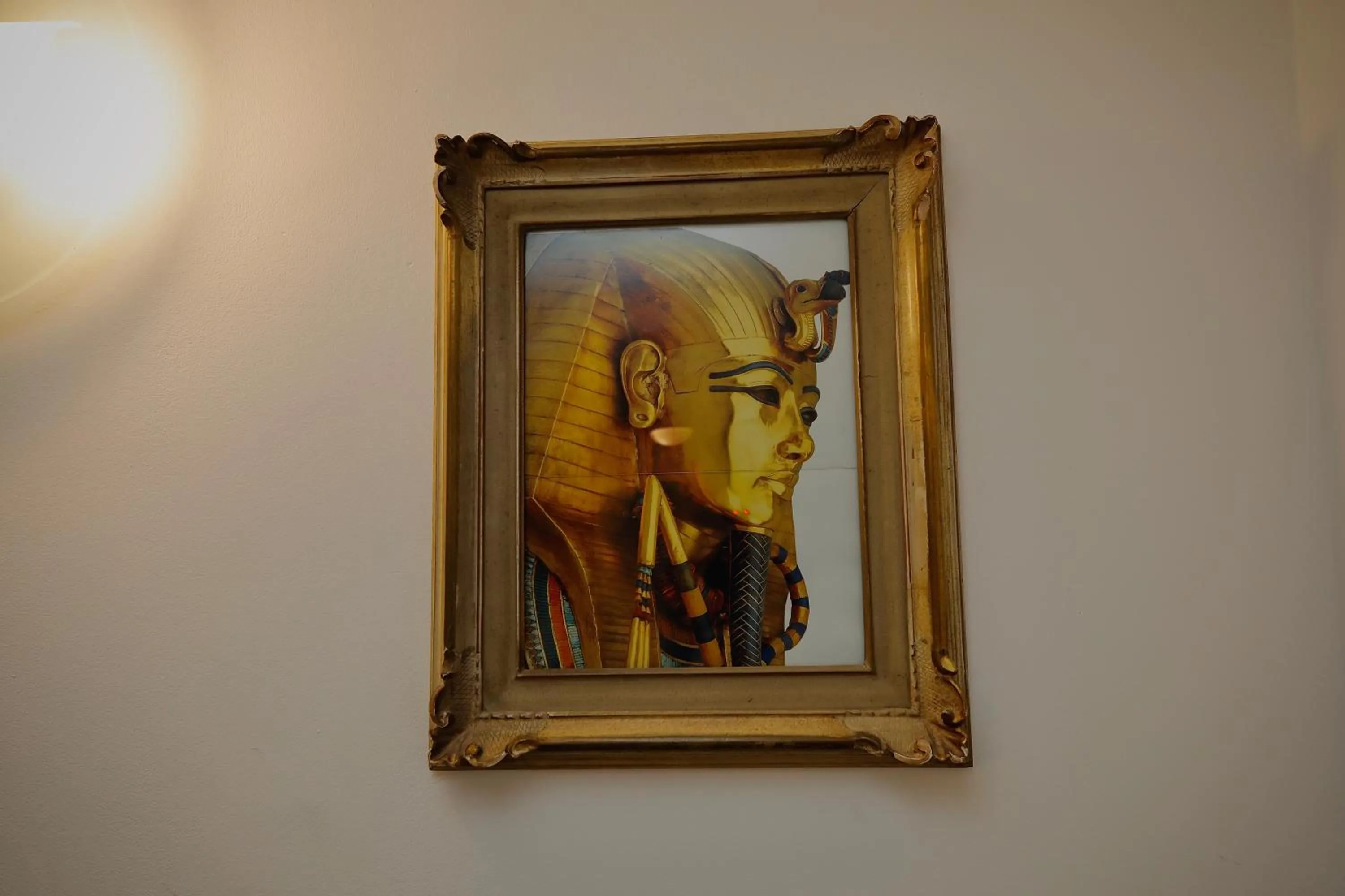 Decorative detail in Hosting Dreams Attics - Duomo