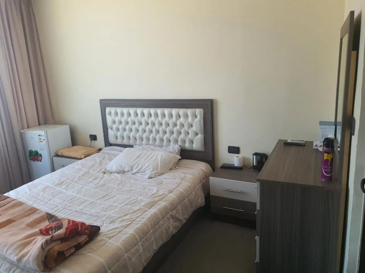 Bed in Alfares Hotel