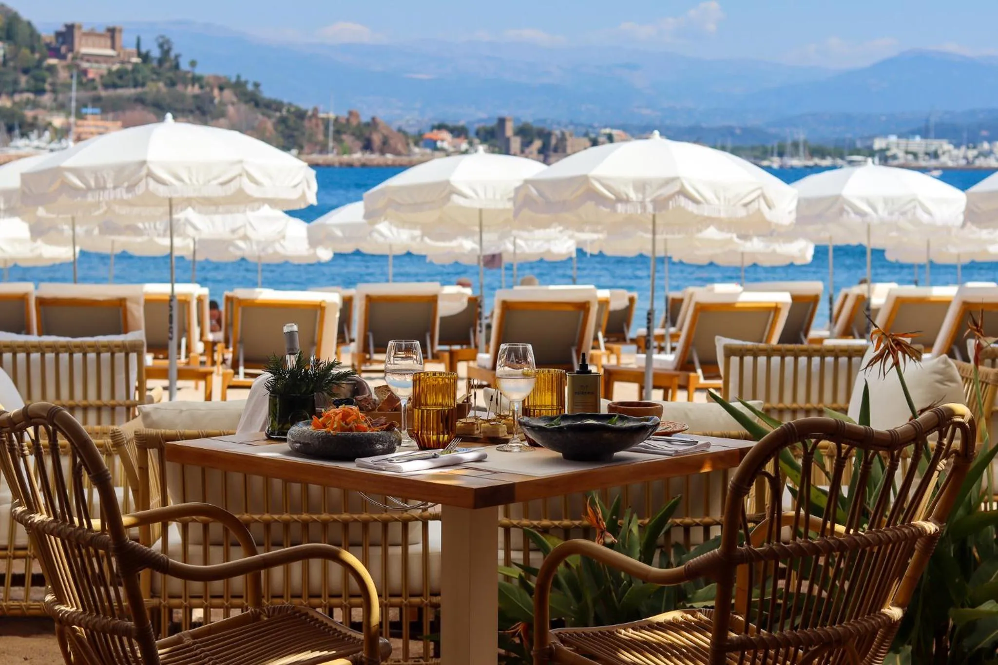 Restaurant/places to eat in Château de Théoule