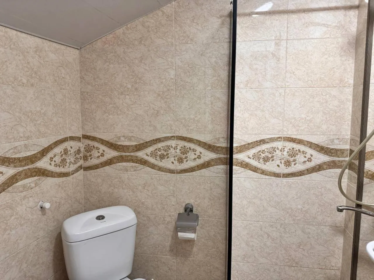 Bathroom in Tbil Inn Hotel