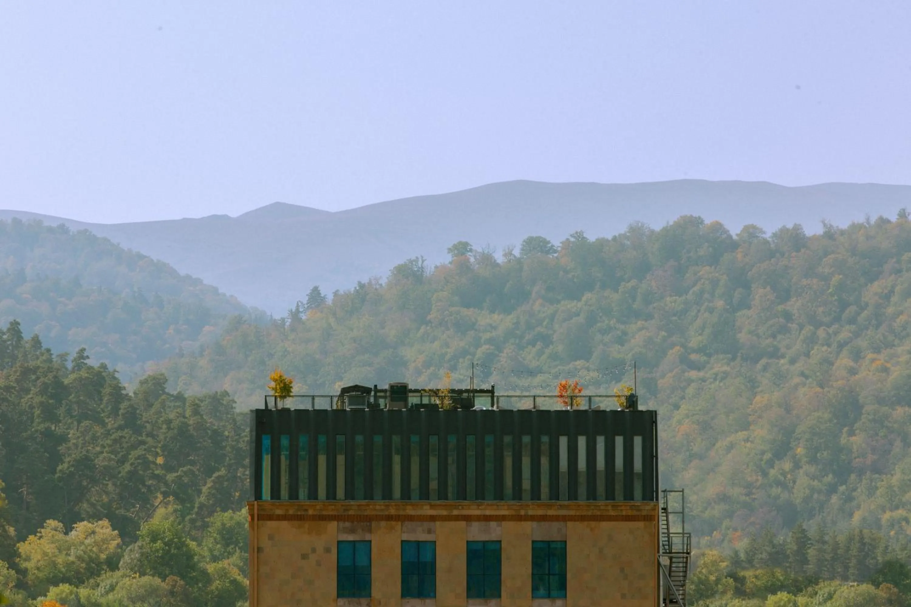 Property building in 11+1 by TUMO