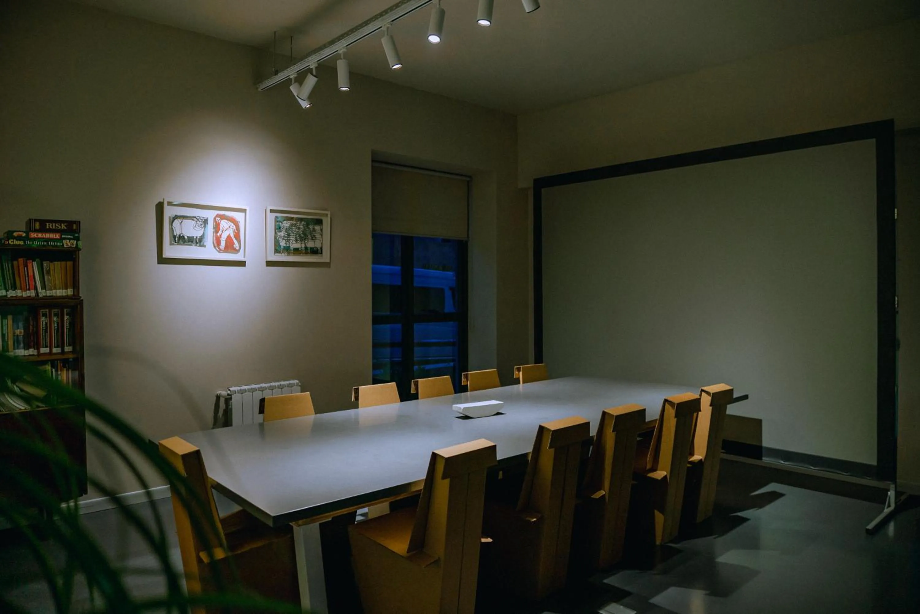 Business facilities in 11+1 by TUMO