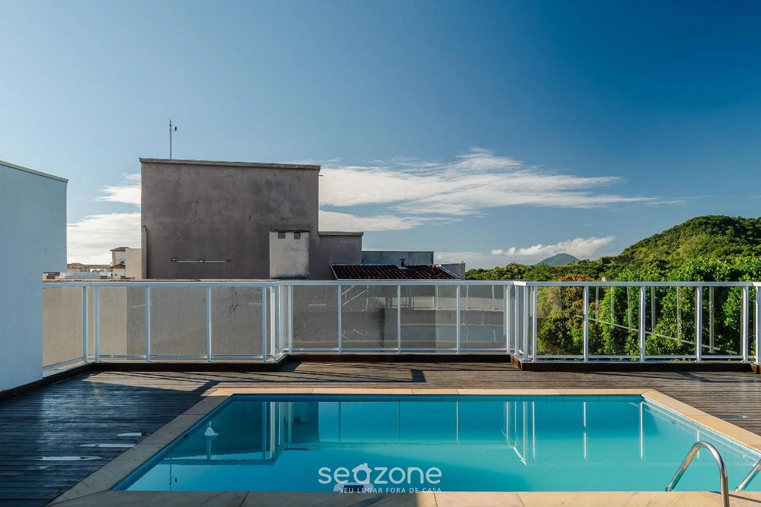 Swimming pool in RJI - Apartamentos próximos da praia de Itaguá