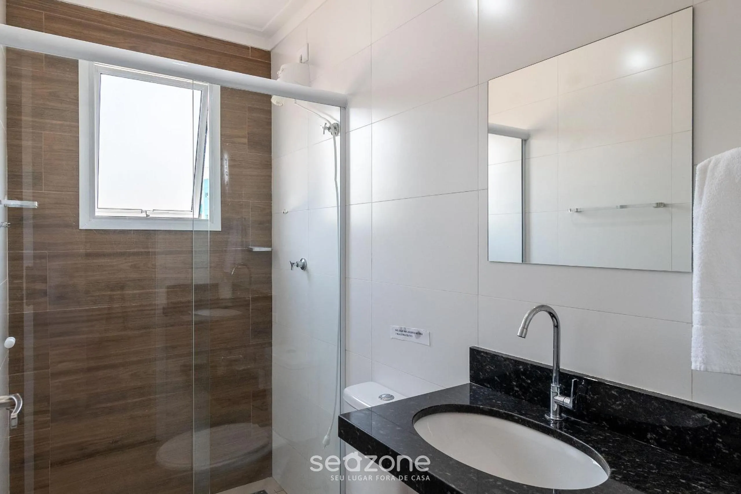 Bathroom in RJI - Apartamentos próximos da praia de Itaguá