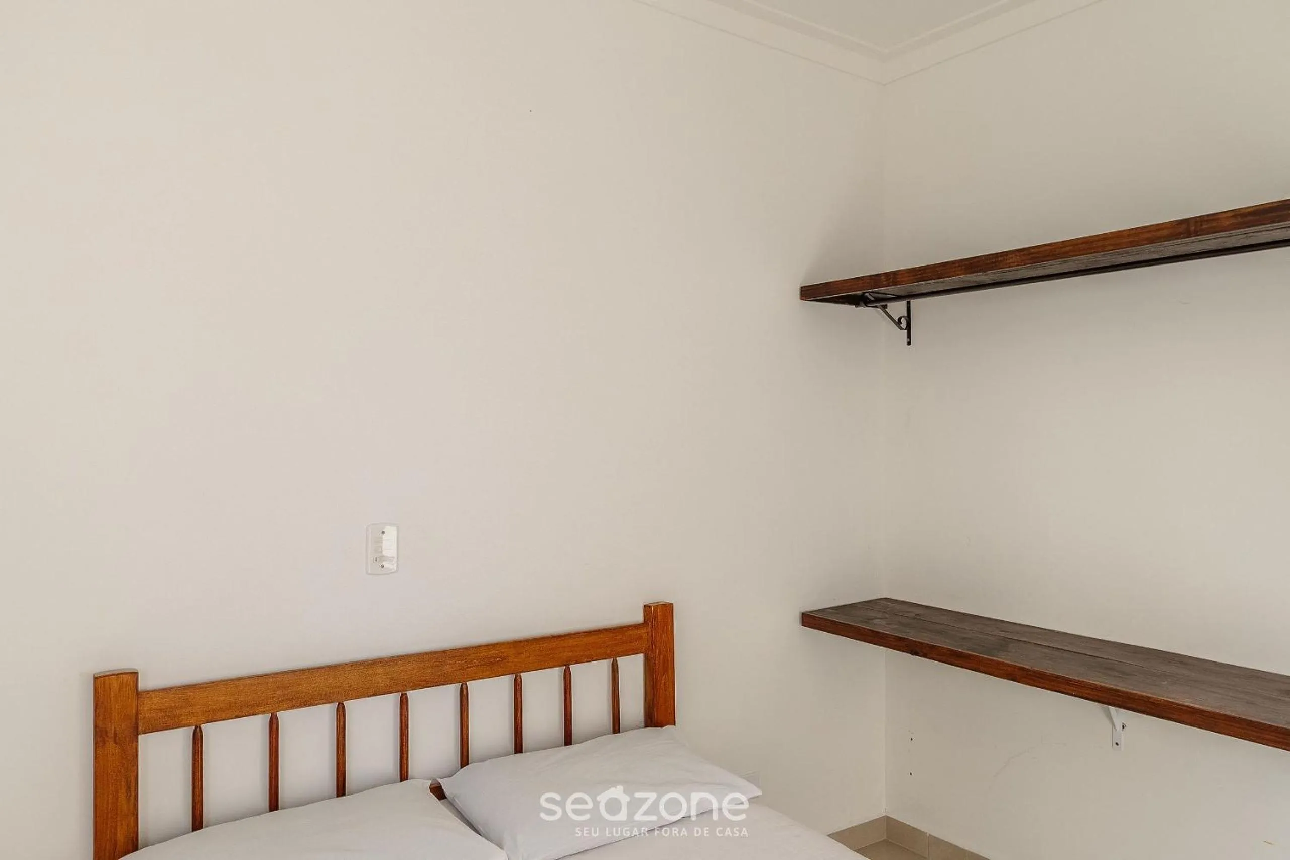 Bedroom, Bed in RJI - Apartamentos próximos da praia de Itaguá