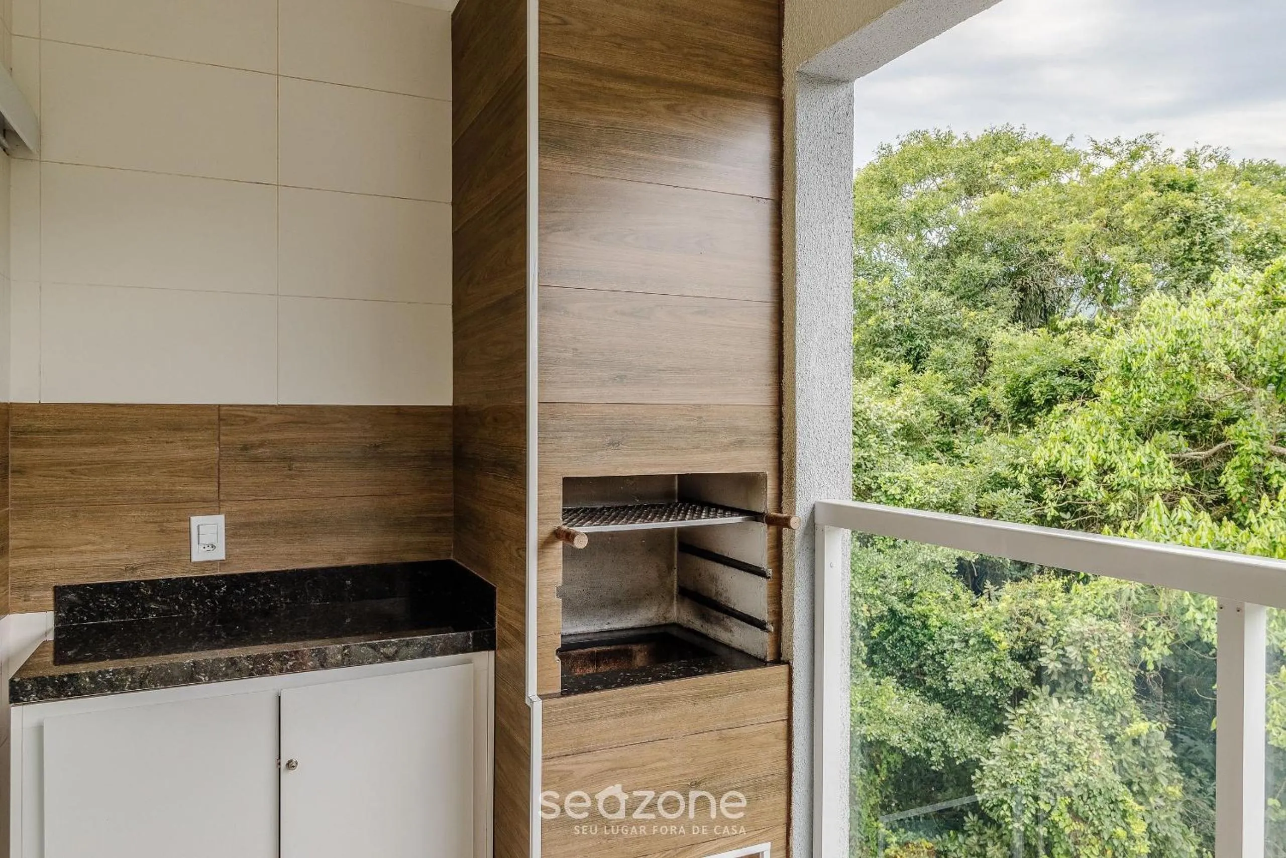 Area and facilities in RJI - Apartamentos próximos da praia de Itaguá