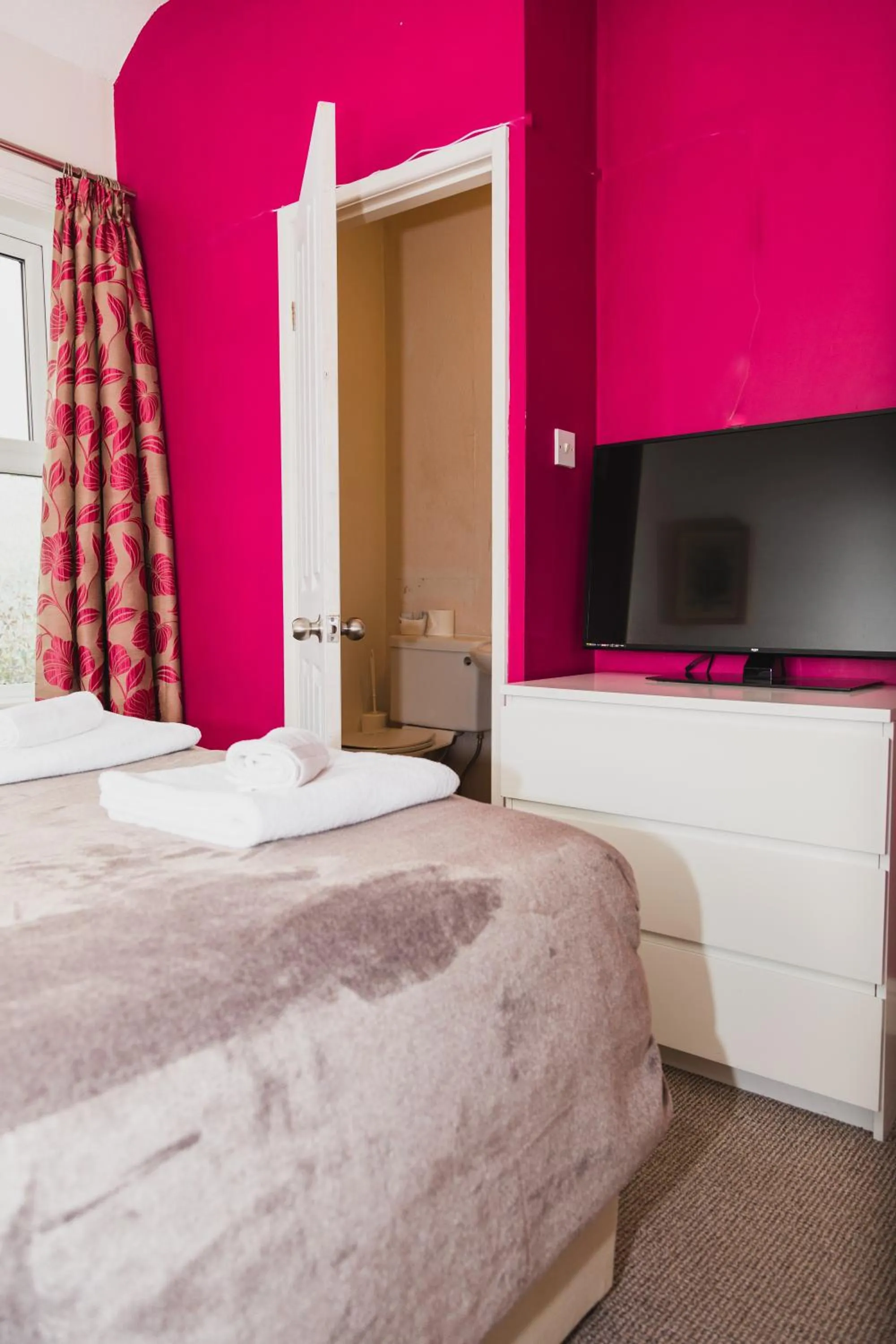 TV and multimedia, Bed in The Beechwood