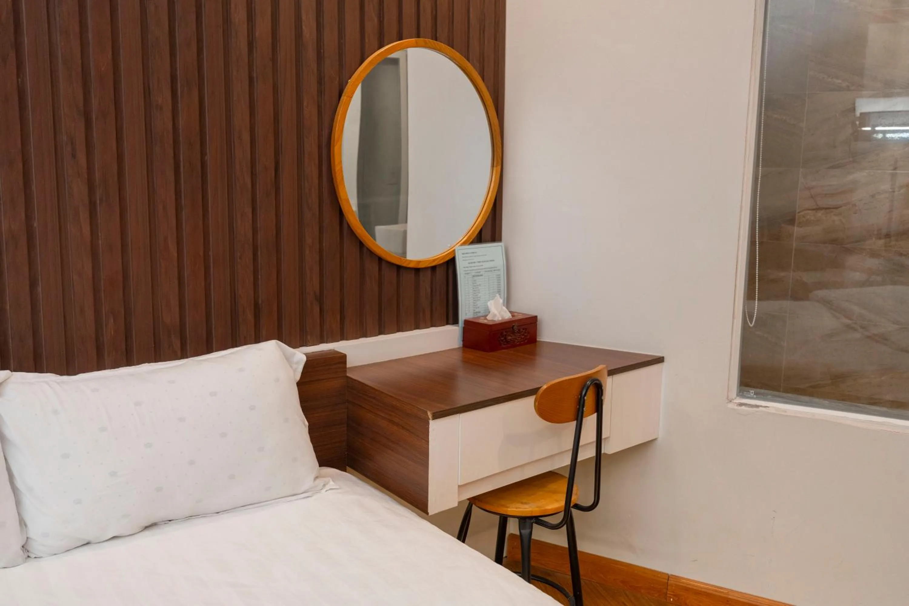 hair dresser, Bed in Biển Đông COMPLEX