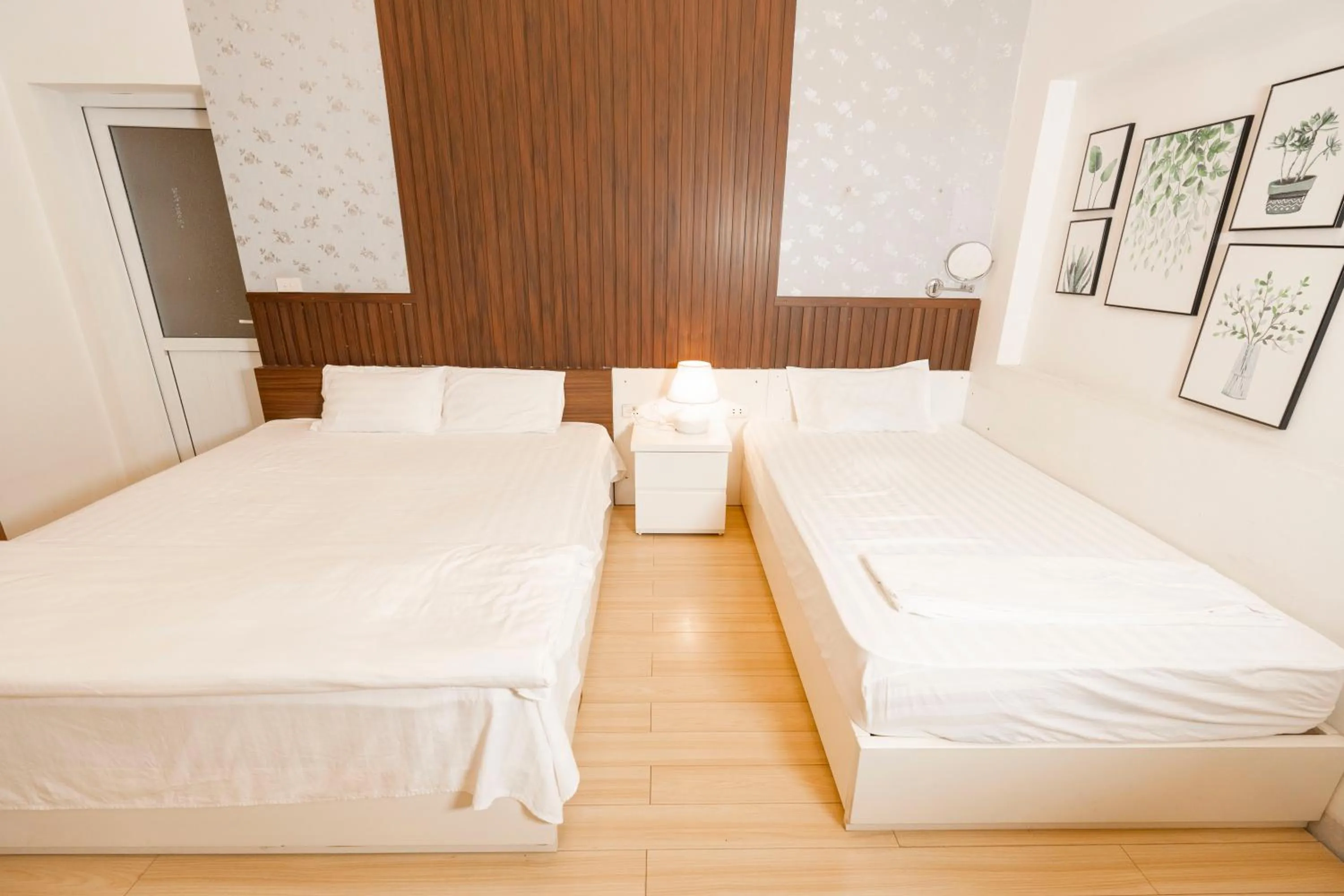 Bed in Biển Đông COMPLEX