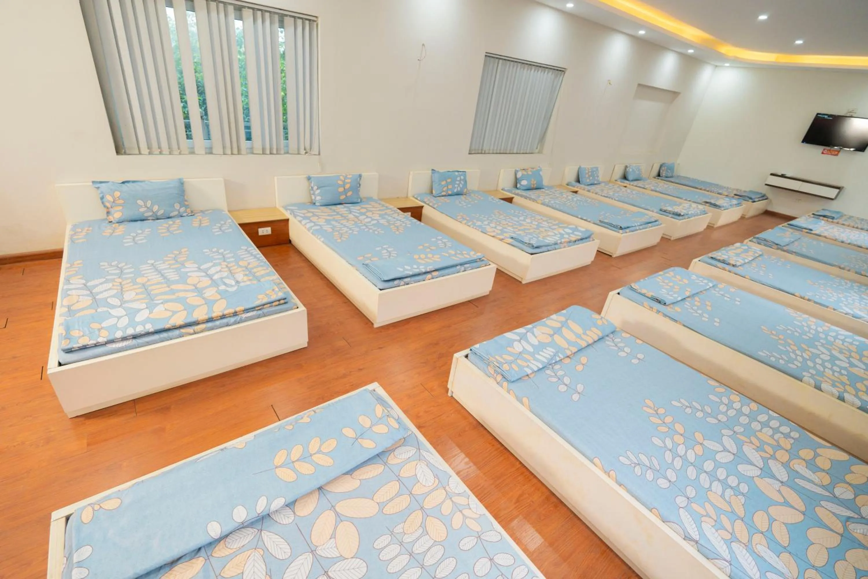 Bed in Biển Đông COMPLEX