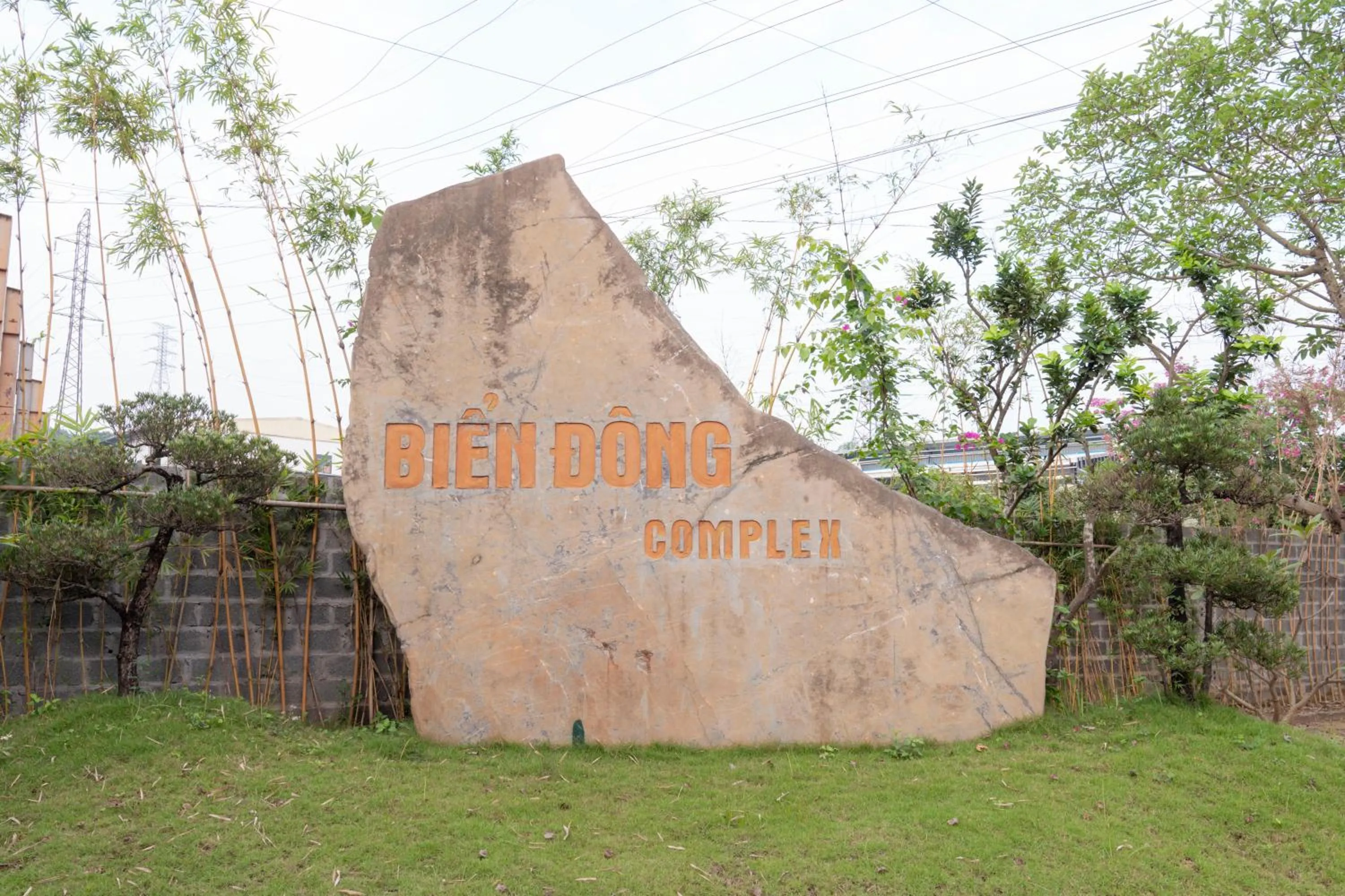 Off site in Biển Đông COMPLEX