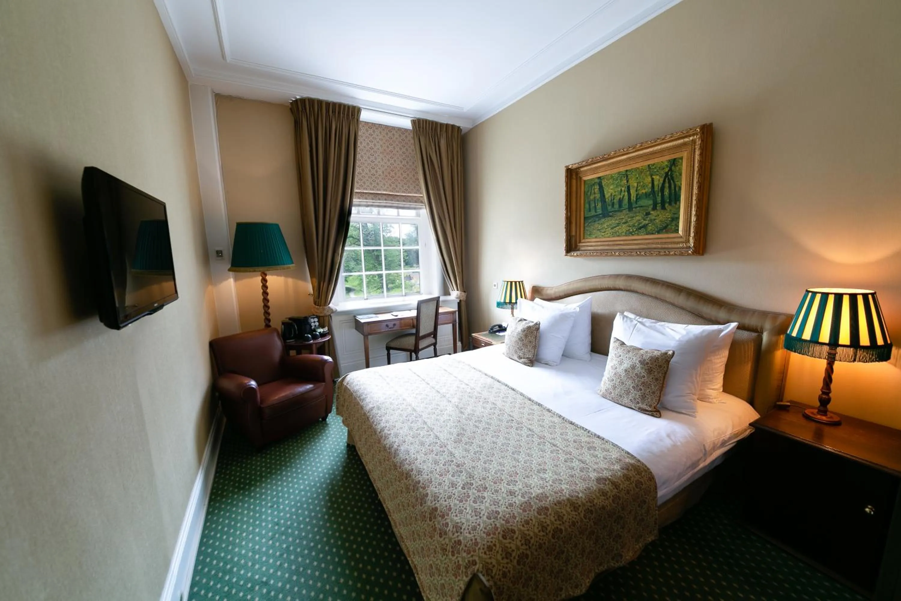 Photo of the whole room, Bed in Landgoed Duin & Kruidberg