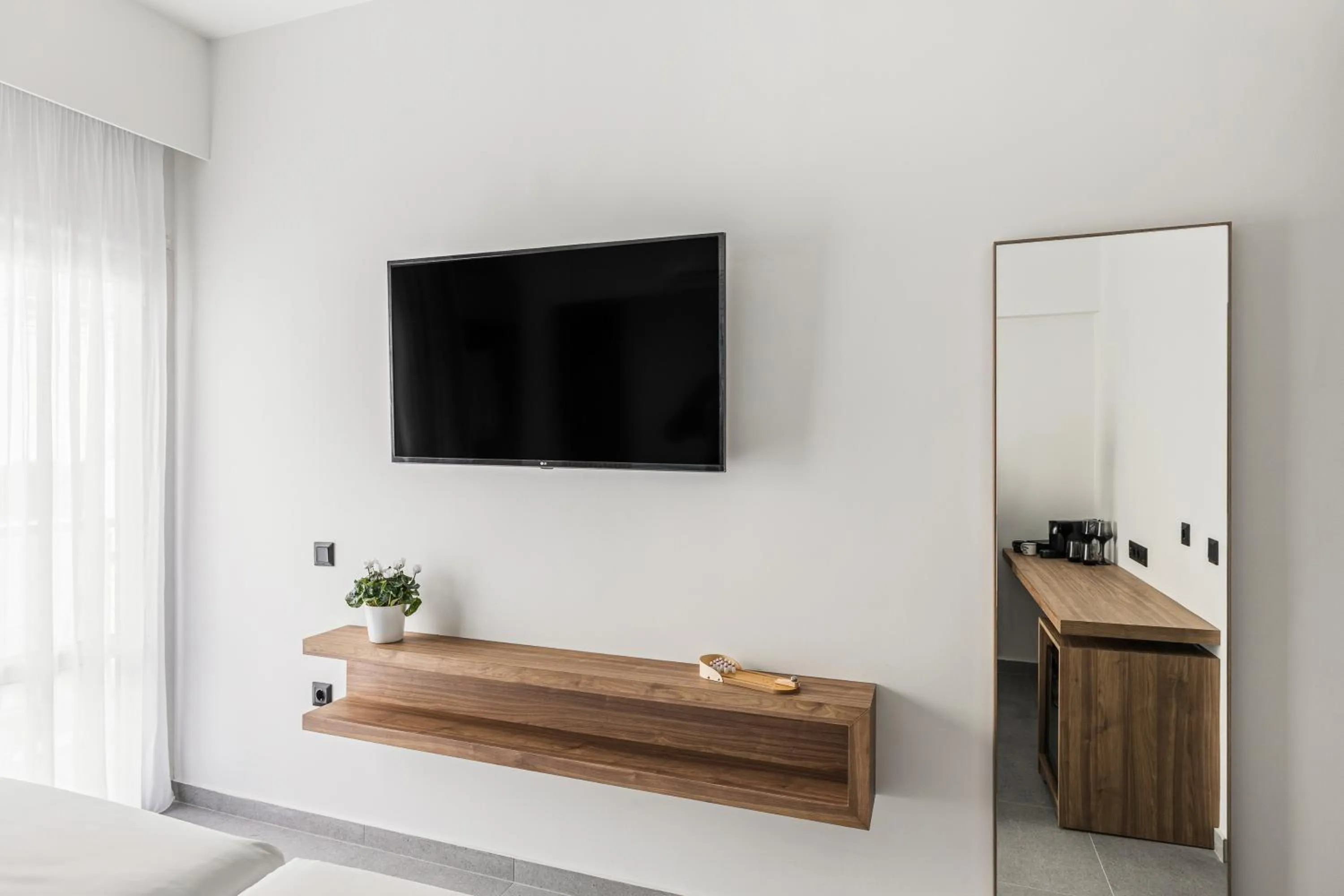 TV and multimedia in The Q Hotel