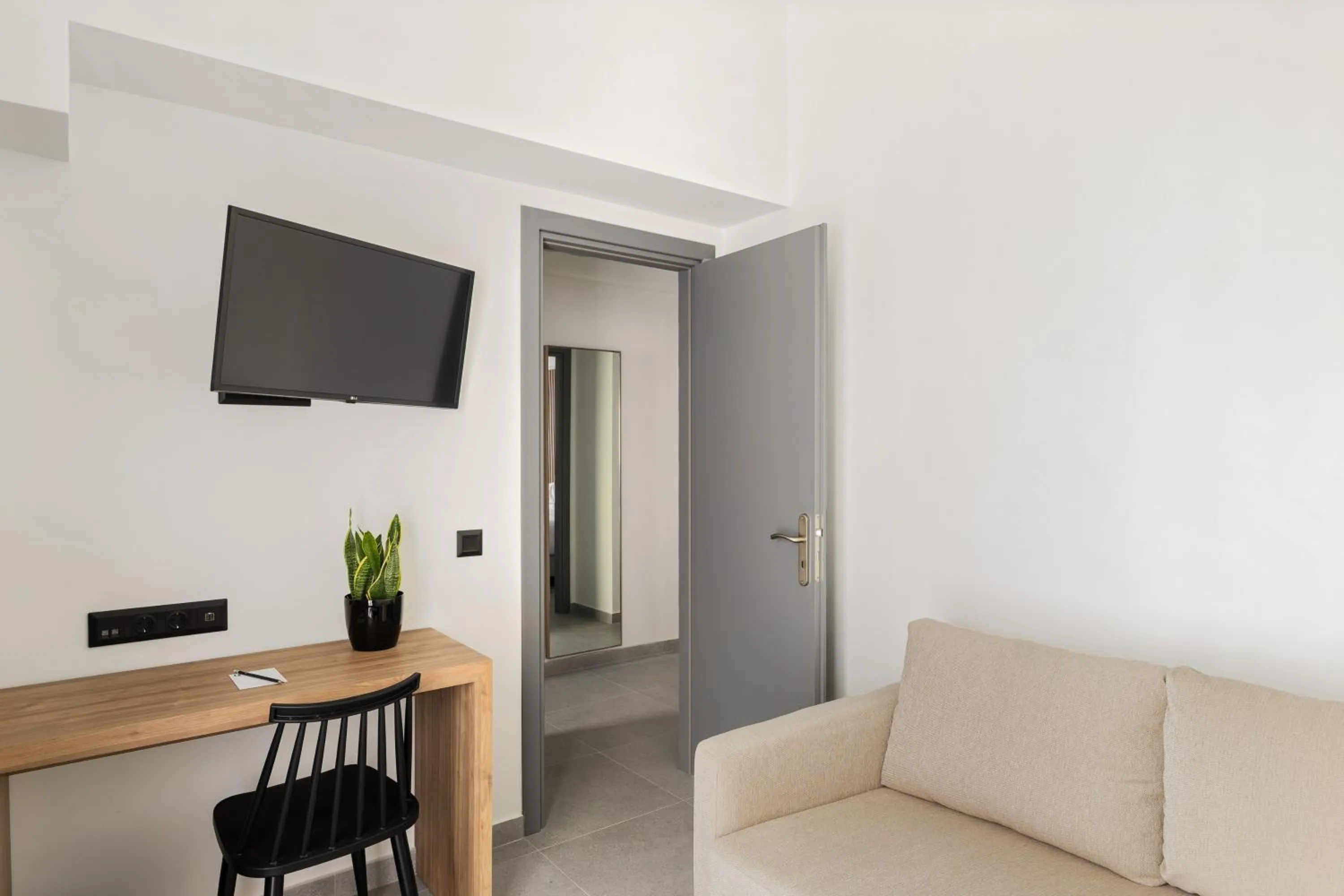 TV and multimedia in The Q Hotel