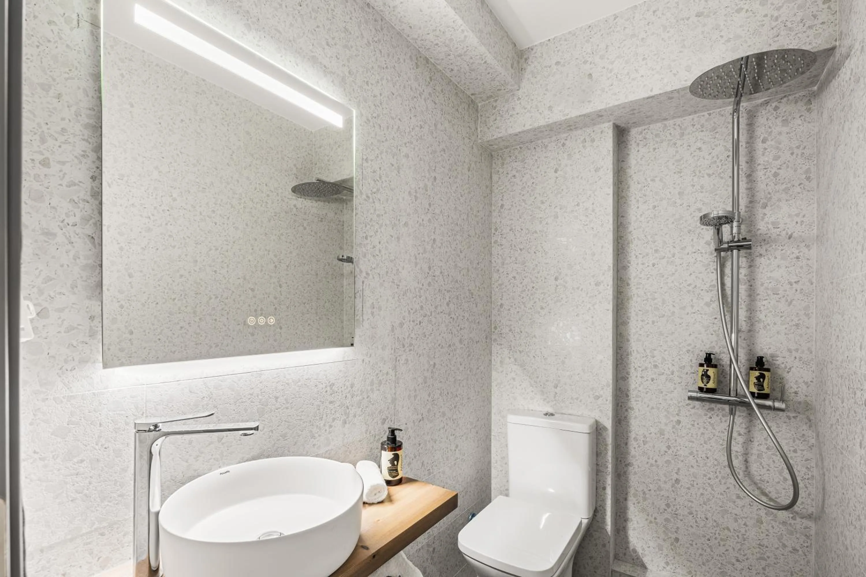 Bathroom in The Q Hotel