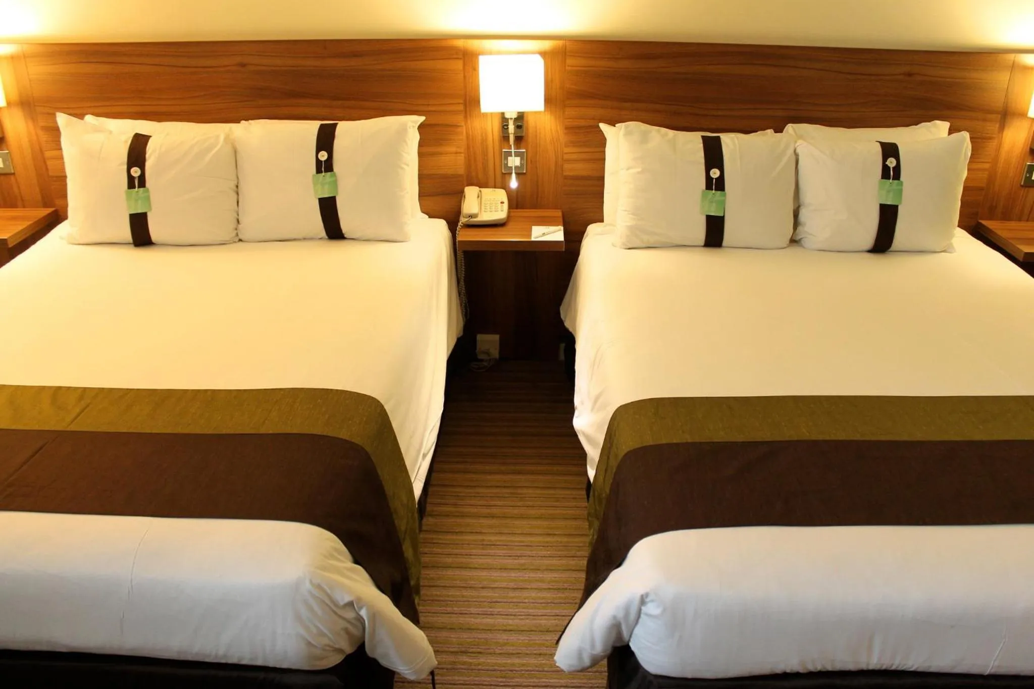 Photo of the whole room, Bed in Holiday Inn Slough Windsor by IHG