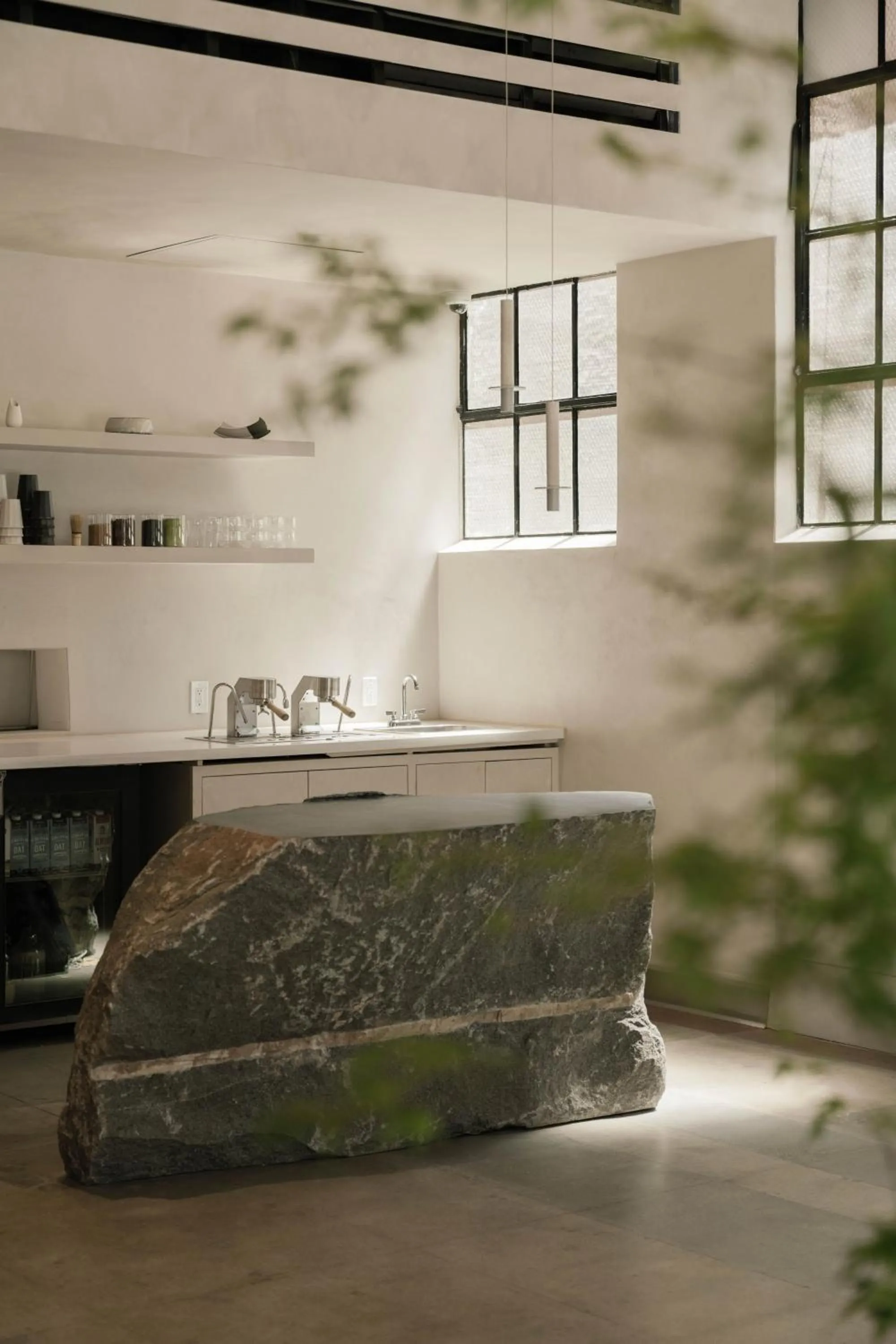 Lobby or reception in kodō hotel - Heart of LA Arts District