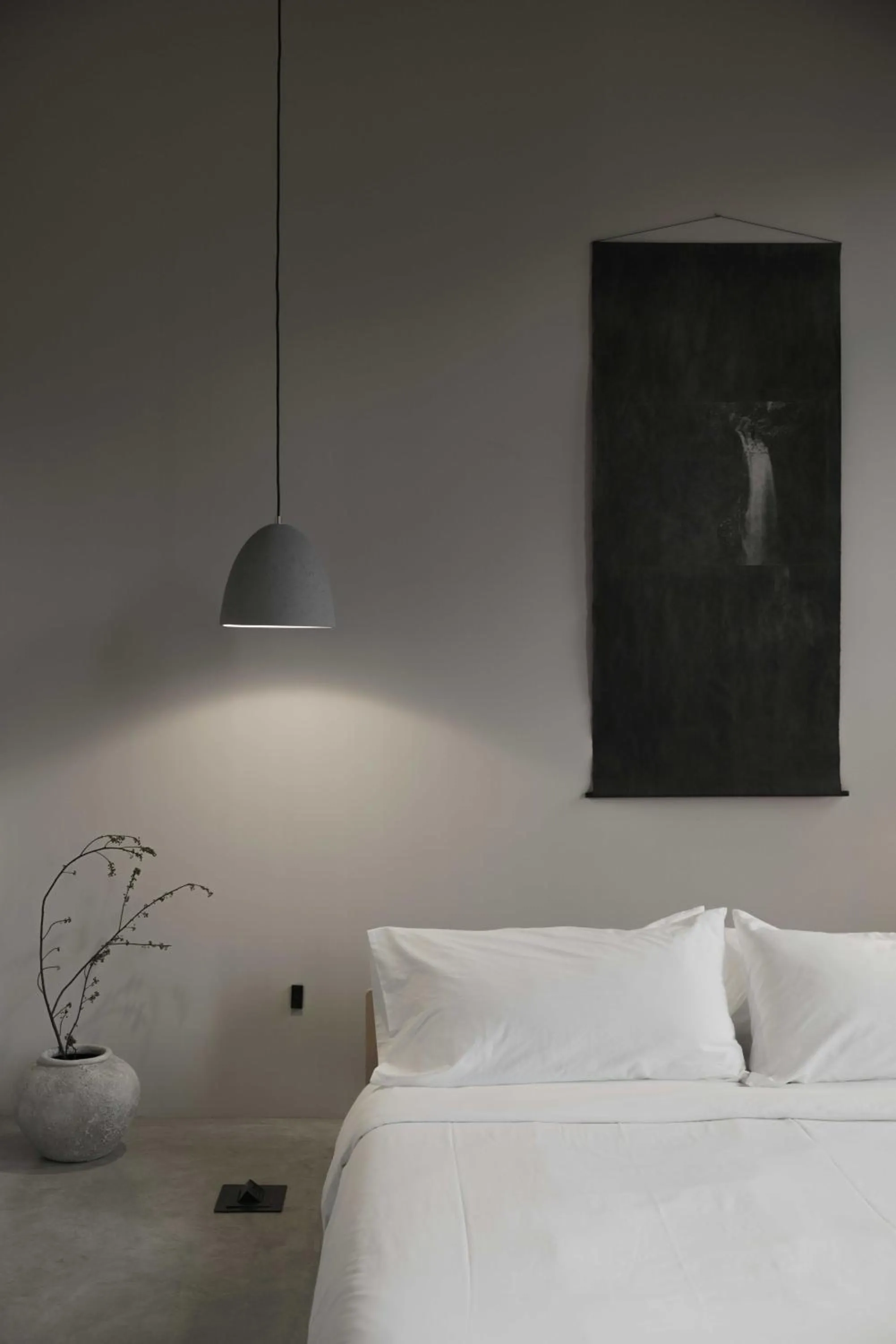 Bed in kodō hotel - Heart of LA Arts District