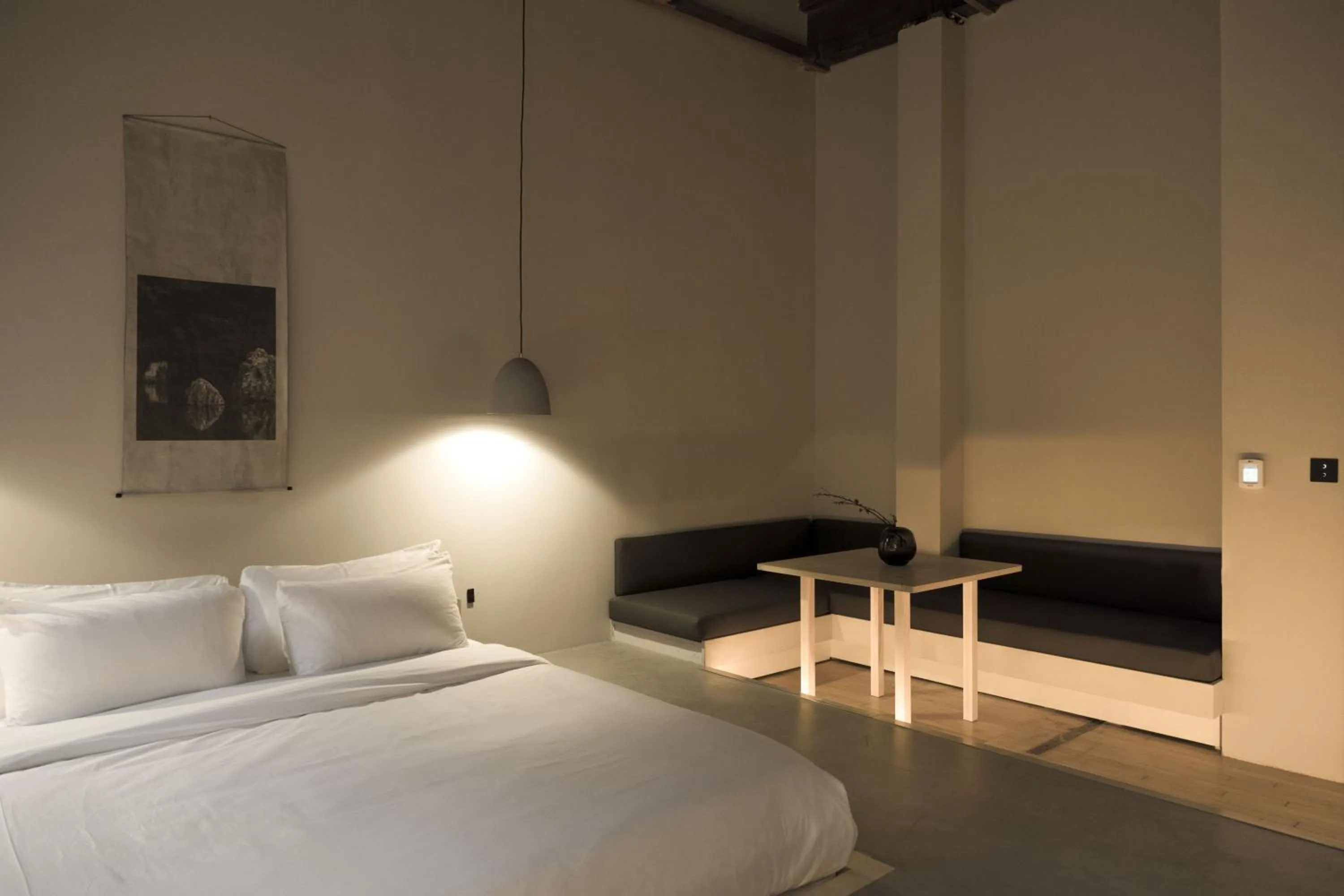 Photo of the whole room, Bed in kodō hotel - Heart of LA Arts District