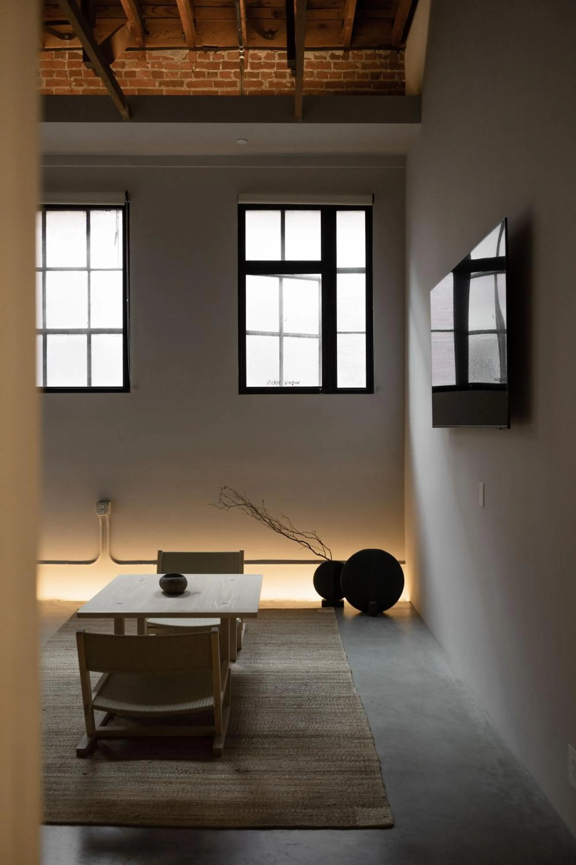 Living room in kodō hotel - Heart of LA Arts District