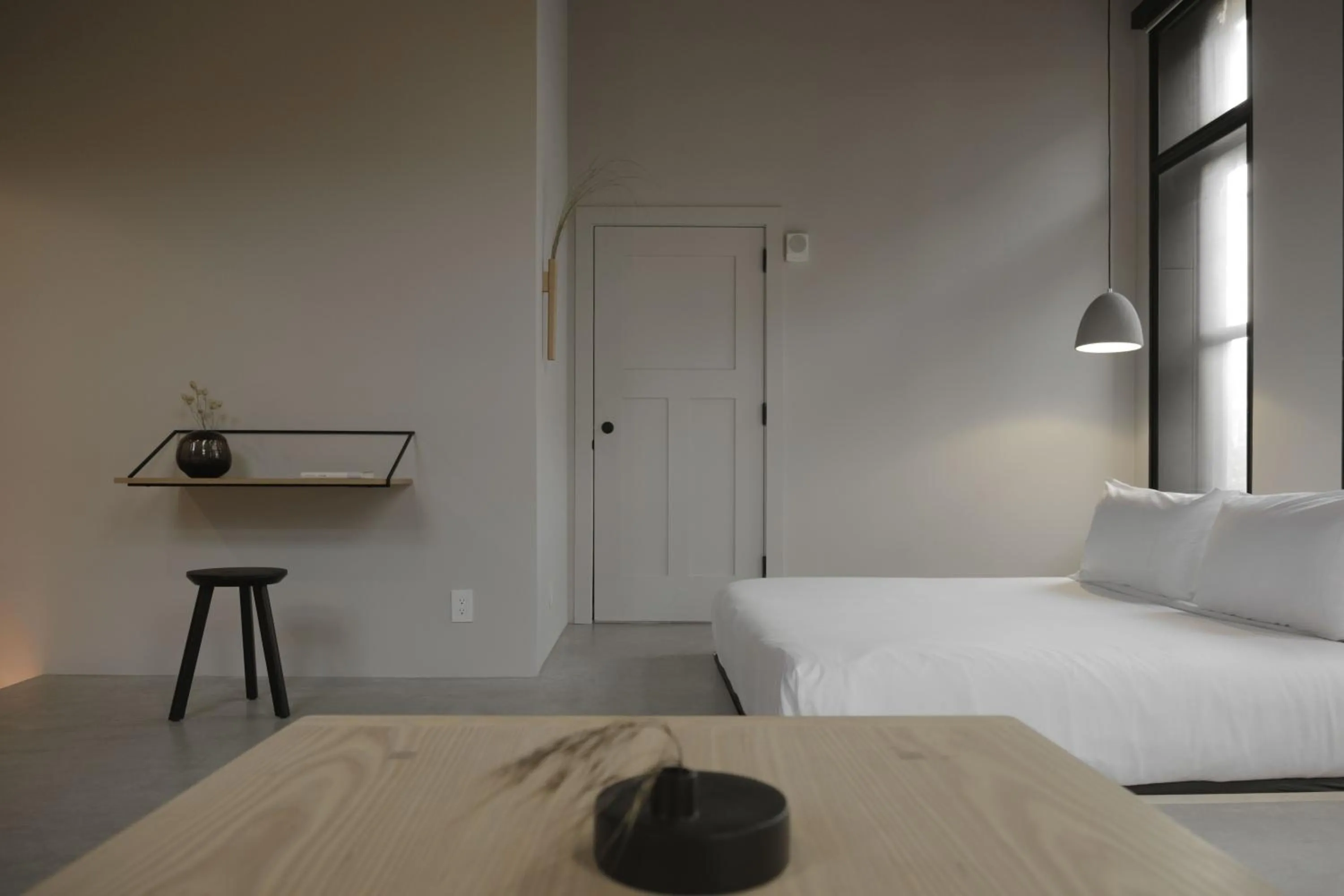 Photo of the whole room, Bed in kodō hotel - Heart of LA Arts District
