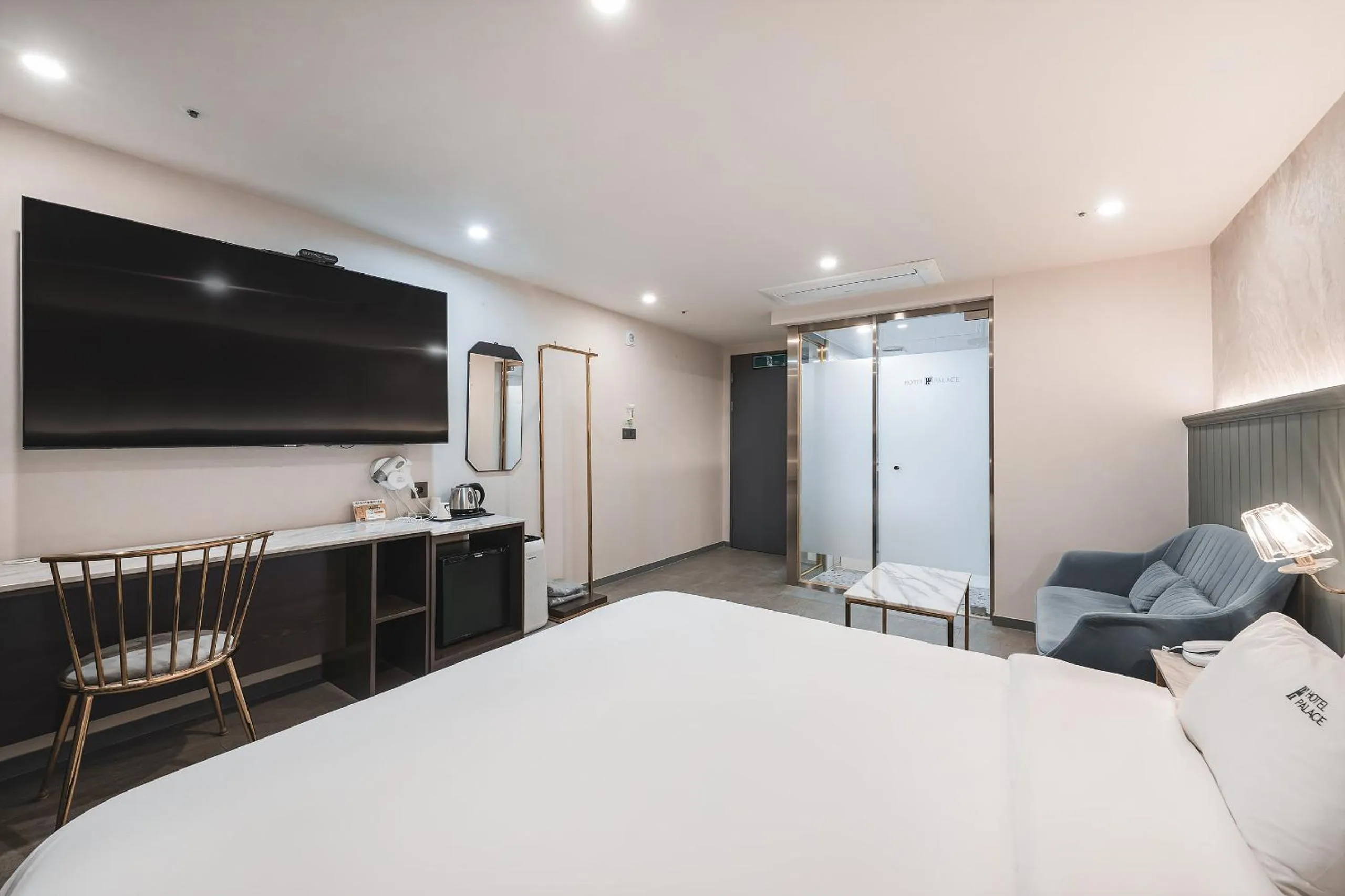 Bed in Hotel Palace Gyeongju