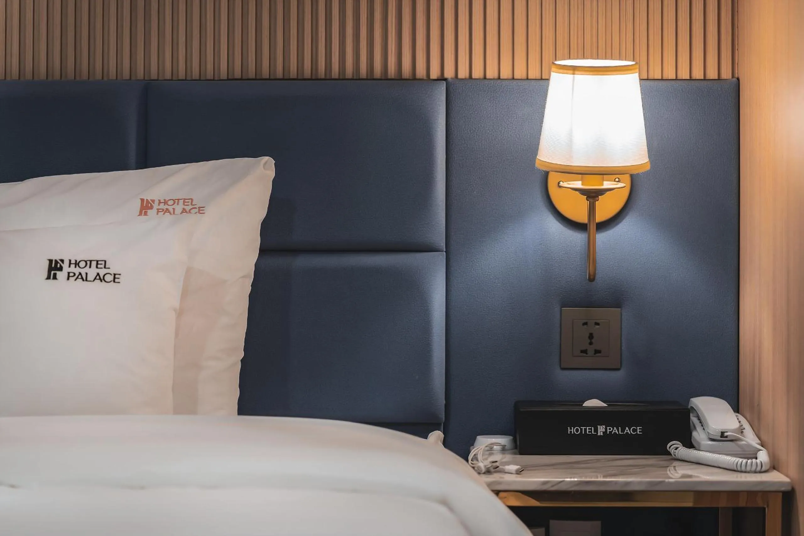 Bed in Hotel Palace Gyeongju