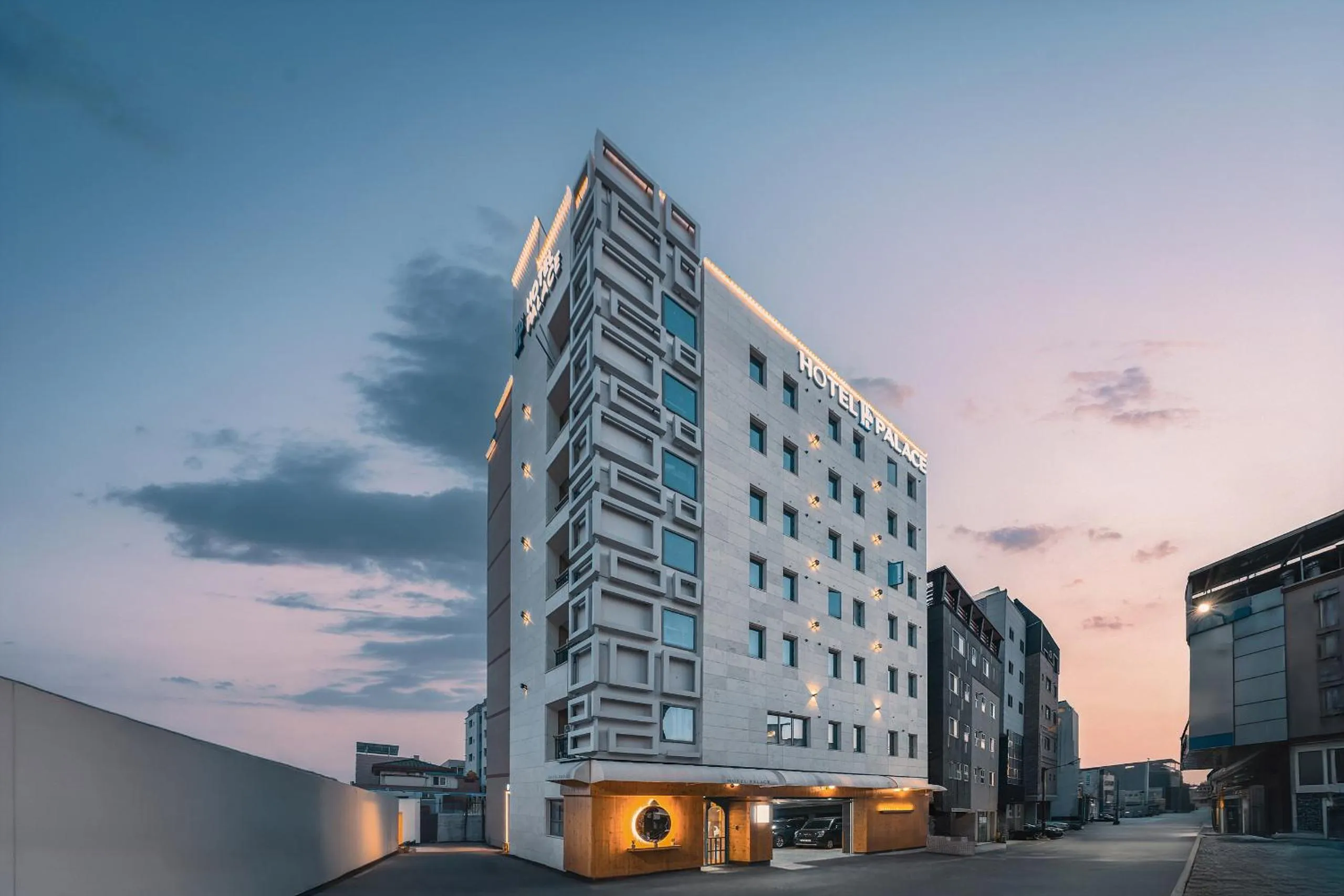 Property building in Hotel Palace Gyeongju