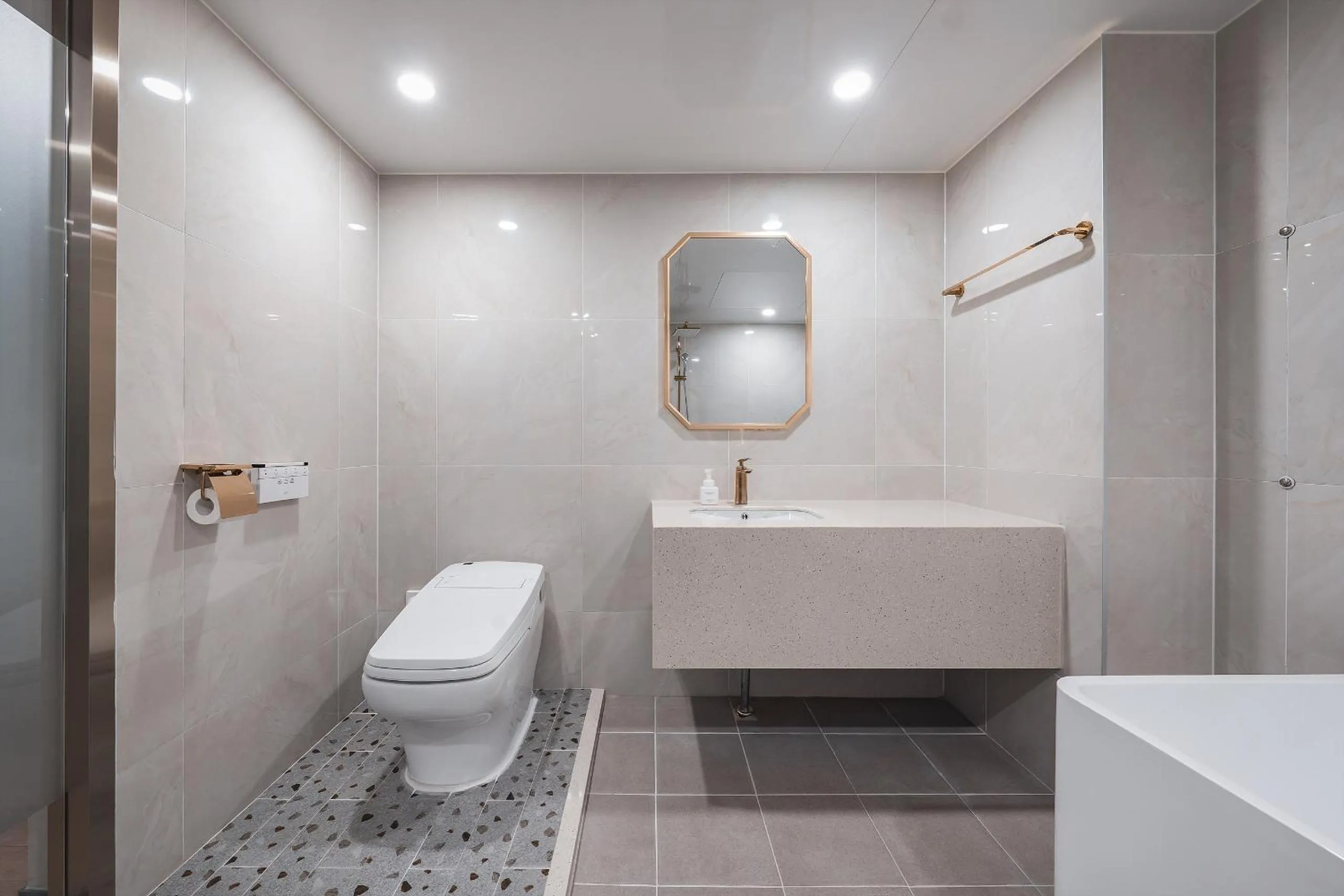 Toilet in Hotel Palace Gyeongju