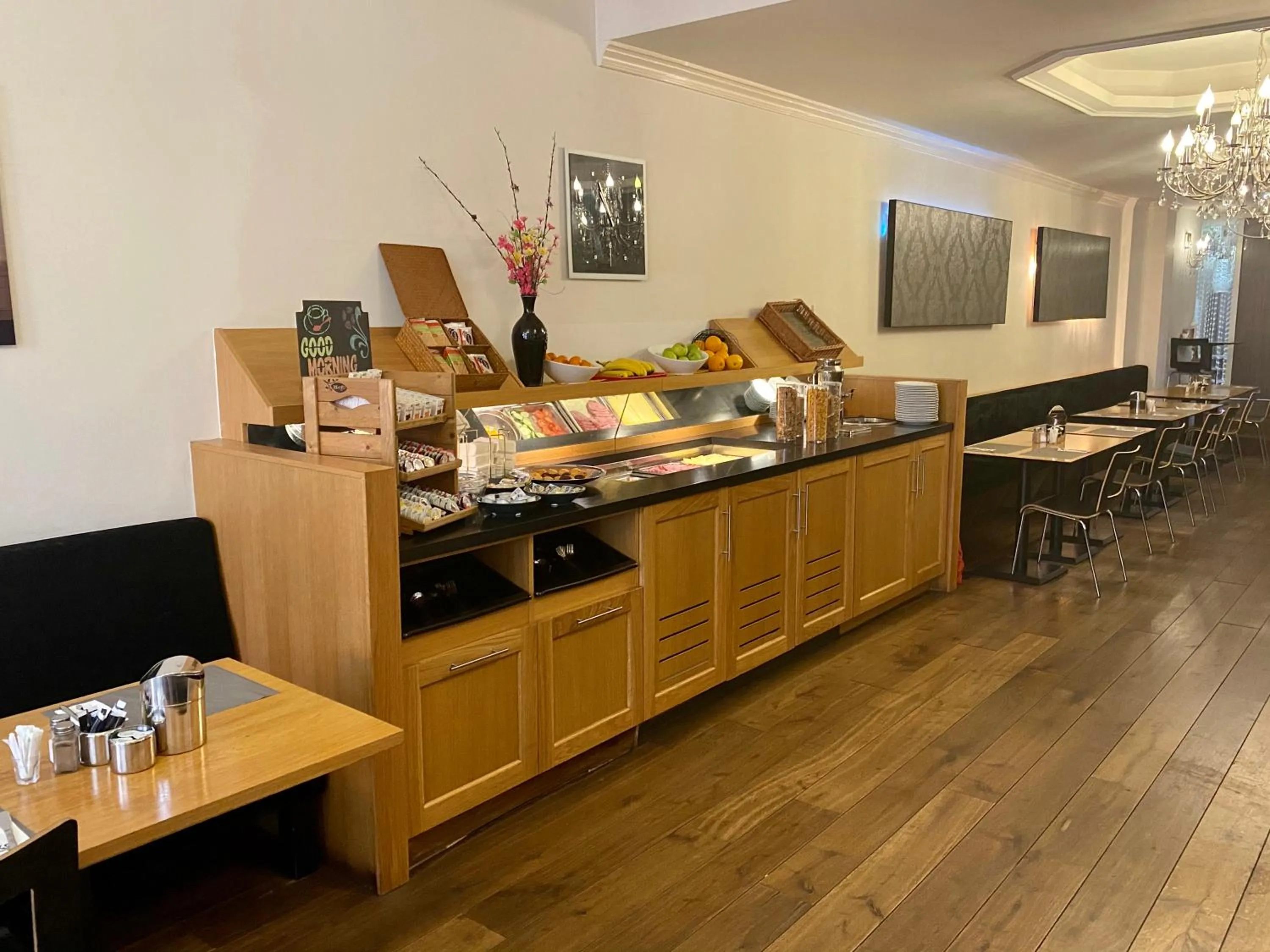 Breakfast in XO Hotels City Centre