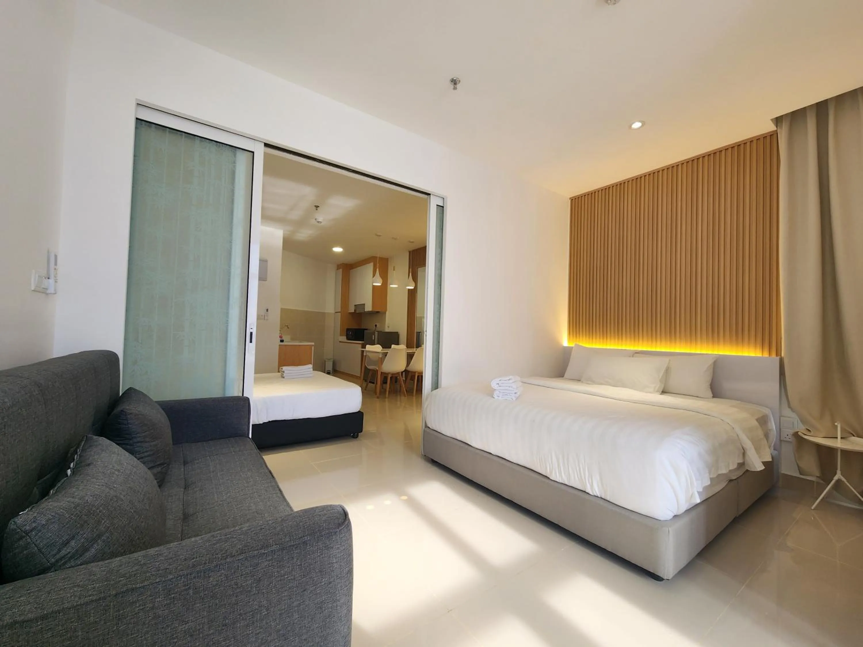 Bed in The Shore Kota Kinabalu City Centre by LW Suites