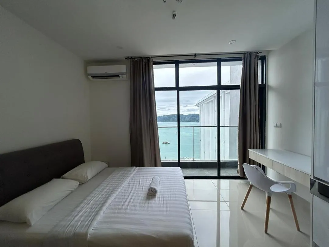 Bed in The Shore Kota Kinabalu City Centre by LW Suites