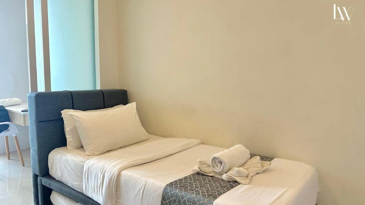 Bed in The Shore Kota Kinabalu City Centre by LW Suites