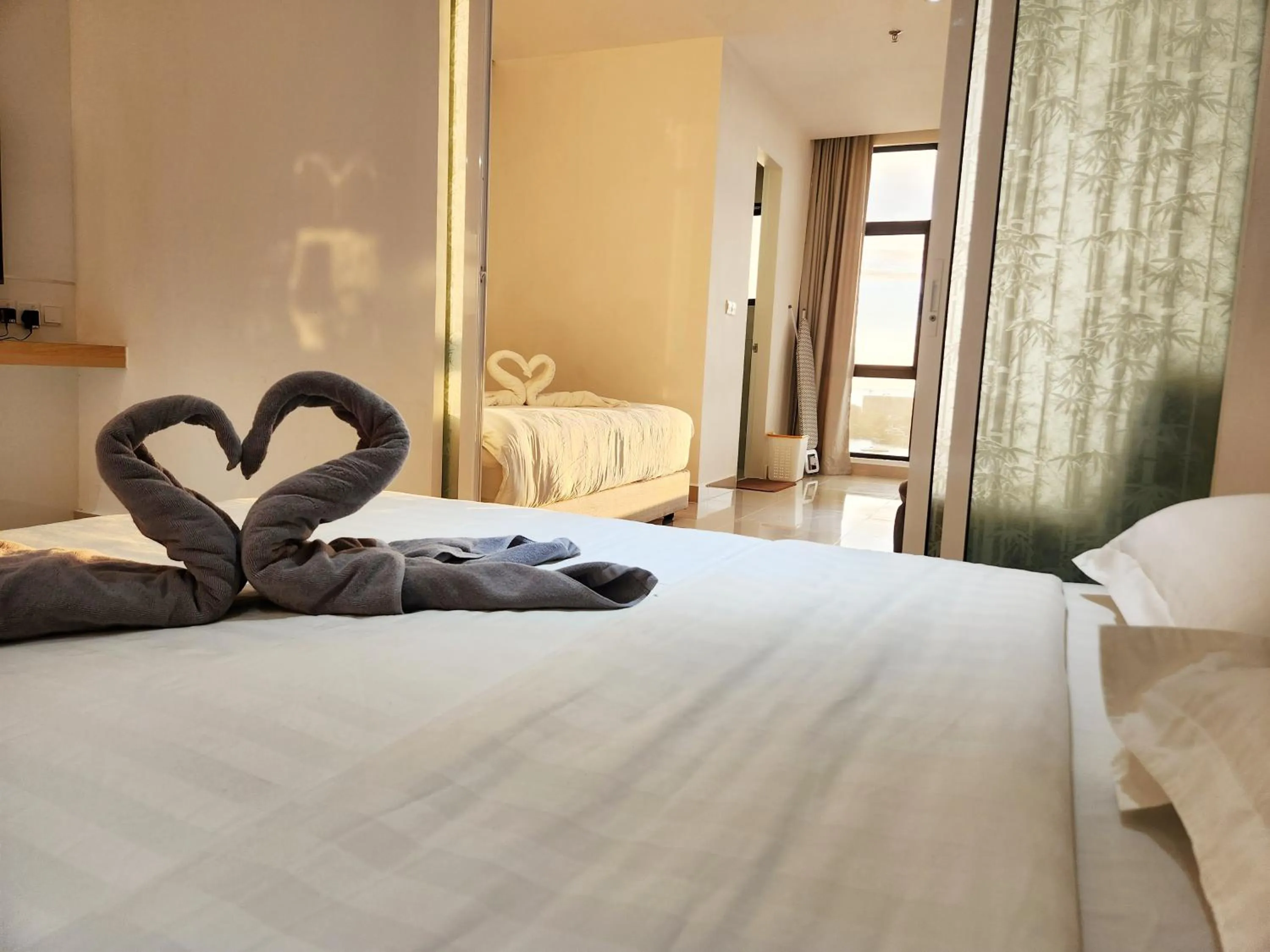 Bed in The Shore Kota Kinabalu City Centre by LW Suites