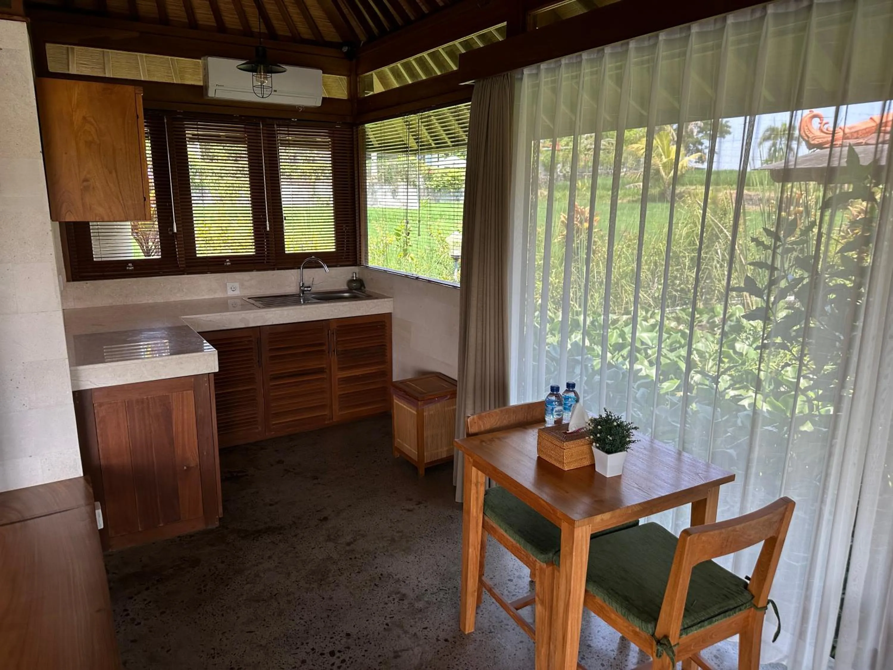 Kitchen or kitchenette in GRIYA KCB VILLA