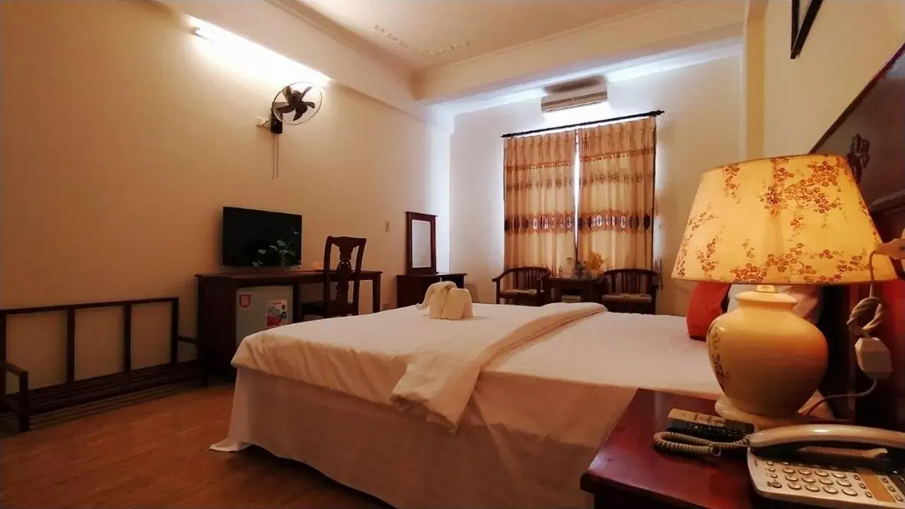 Superior Double or Twin Room in Yen Nhi Hotel Ninh Binh Superior Double or Twin Room in Yen Nhi Hotel Ninh Binh