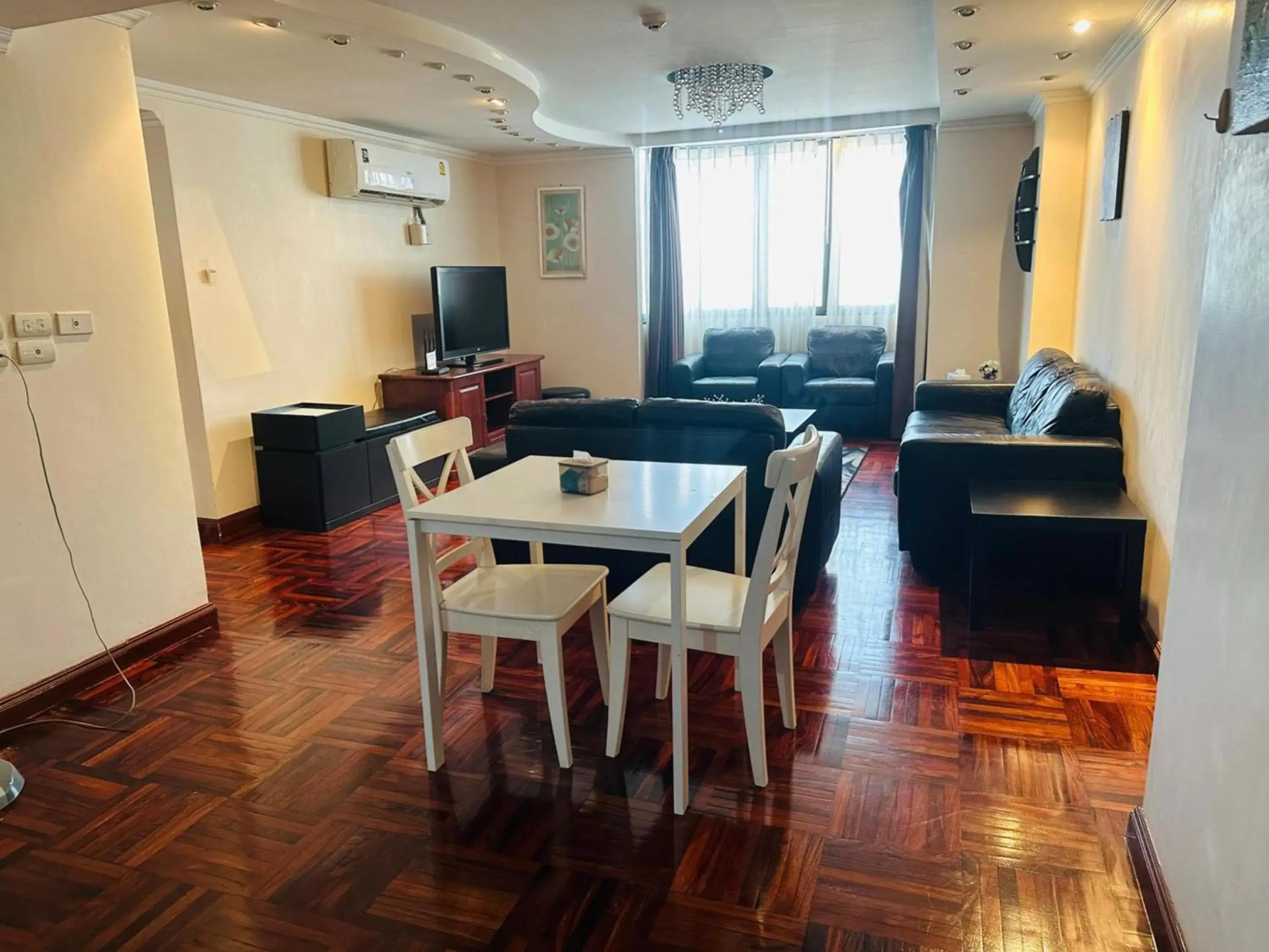 Deluxe Twin Room in Omni Tower Cozy Apartments by Direct Rooms Deluxe Twin Room in Omni Tower Cozy Apartments by Direct Rooms