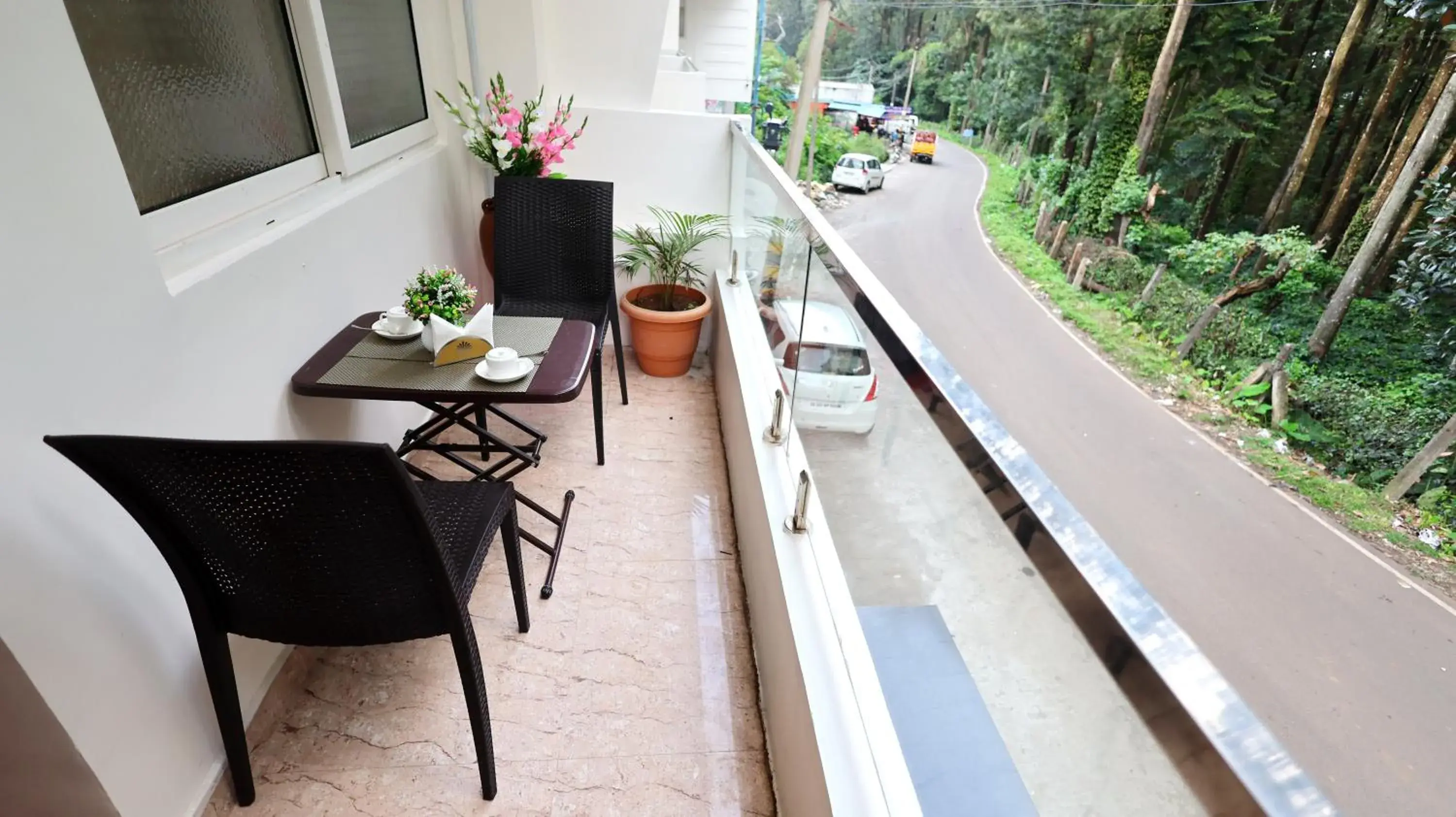 Deluxe Double Room with Balcony in Hotel Grand Square Deluxe Double Room with Balcony in Hotel Grand Square