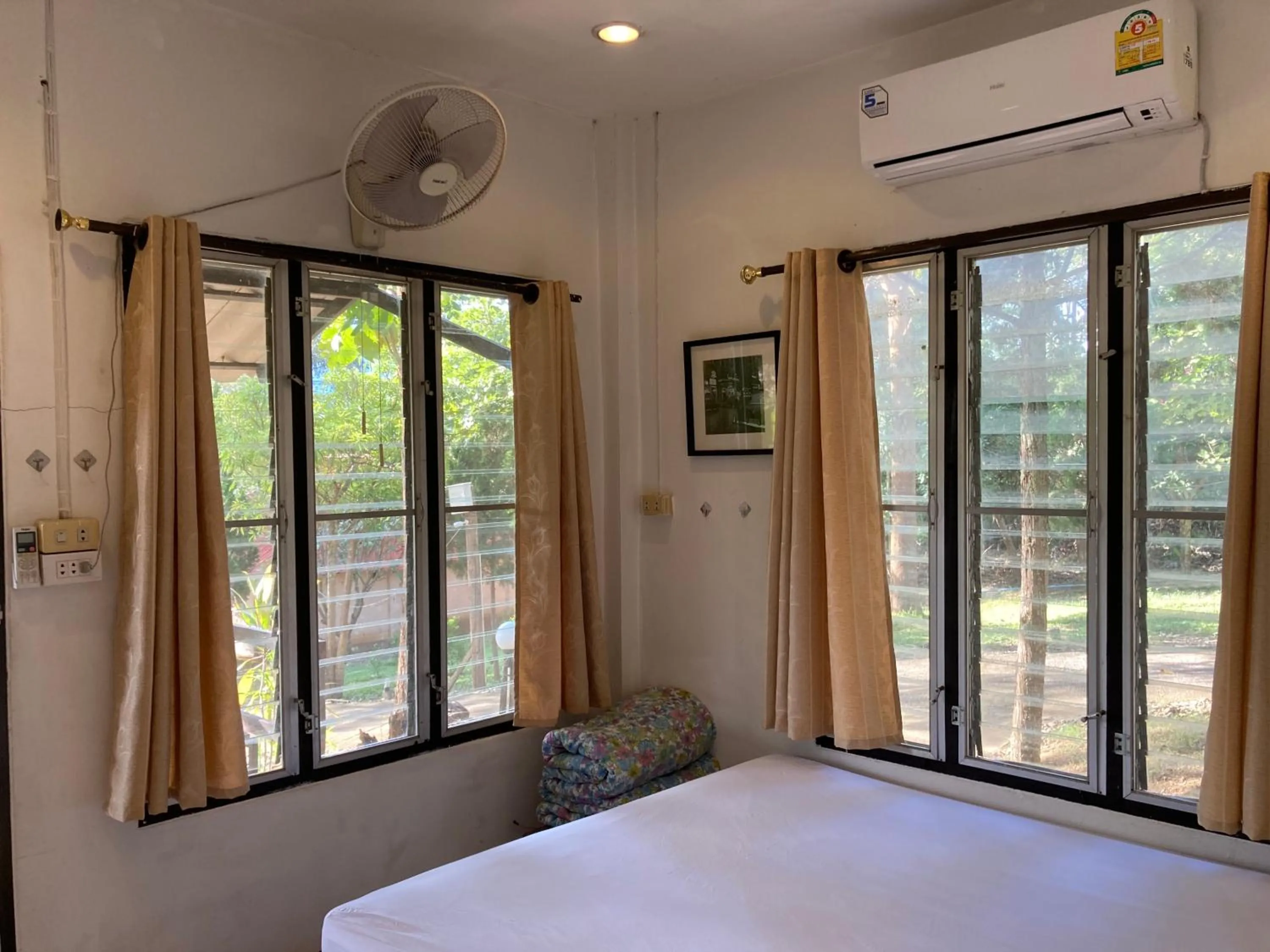 Photo of the whole room in Pai happyvillage_yeon