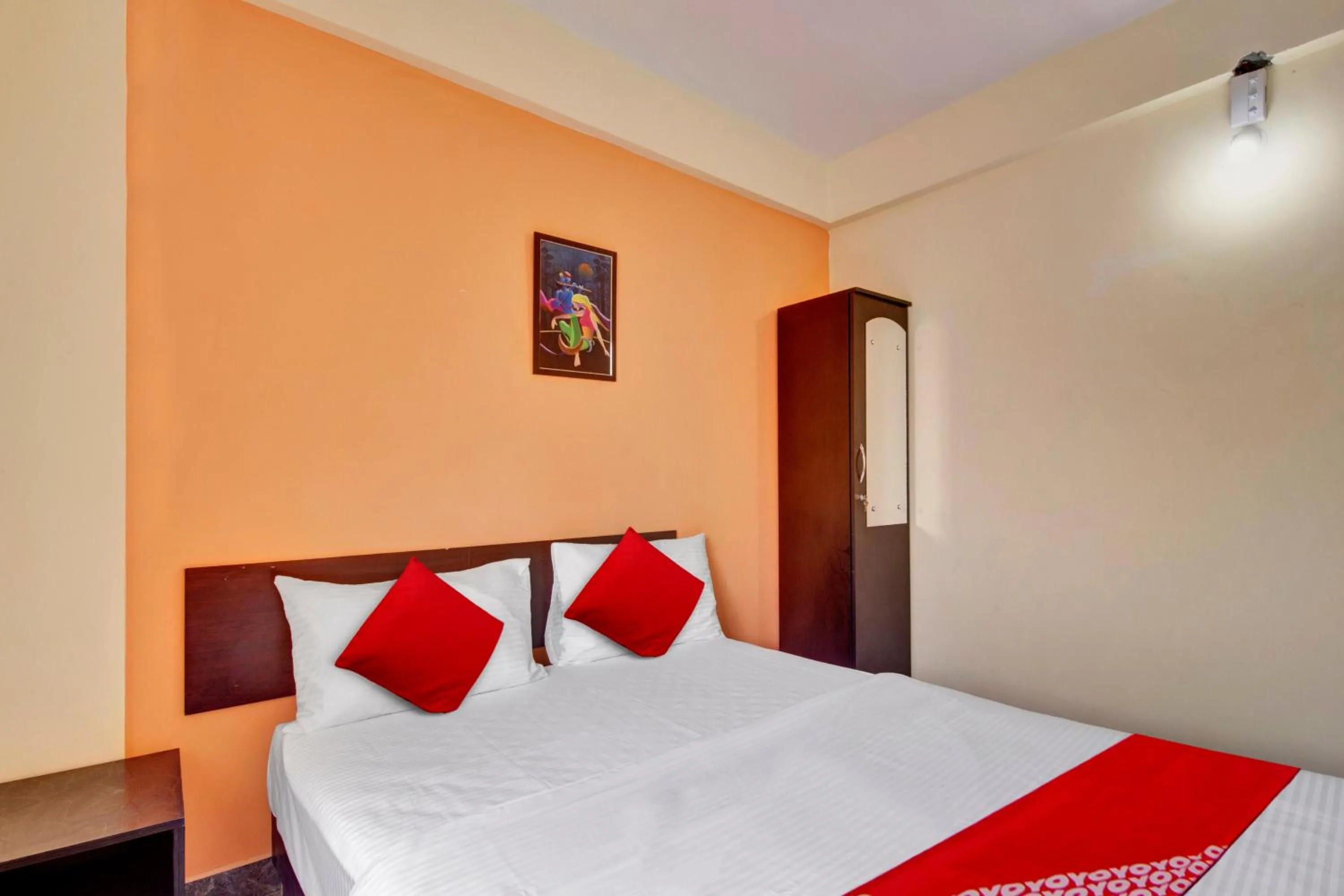 Bedroom, Bed in Hotel O PALMS INN ROOMS