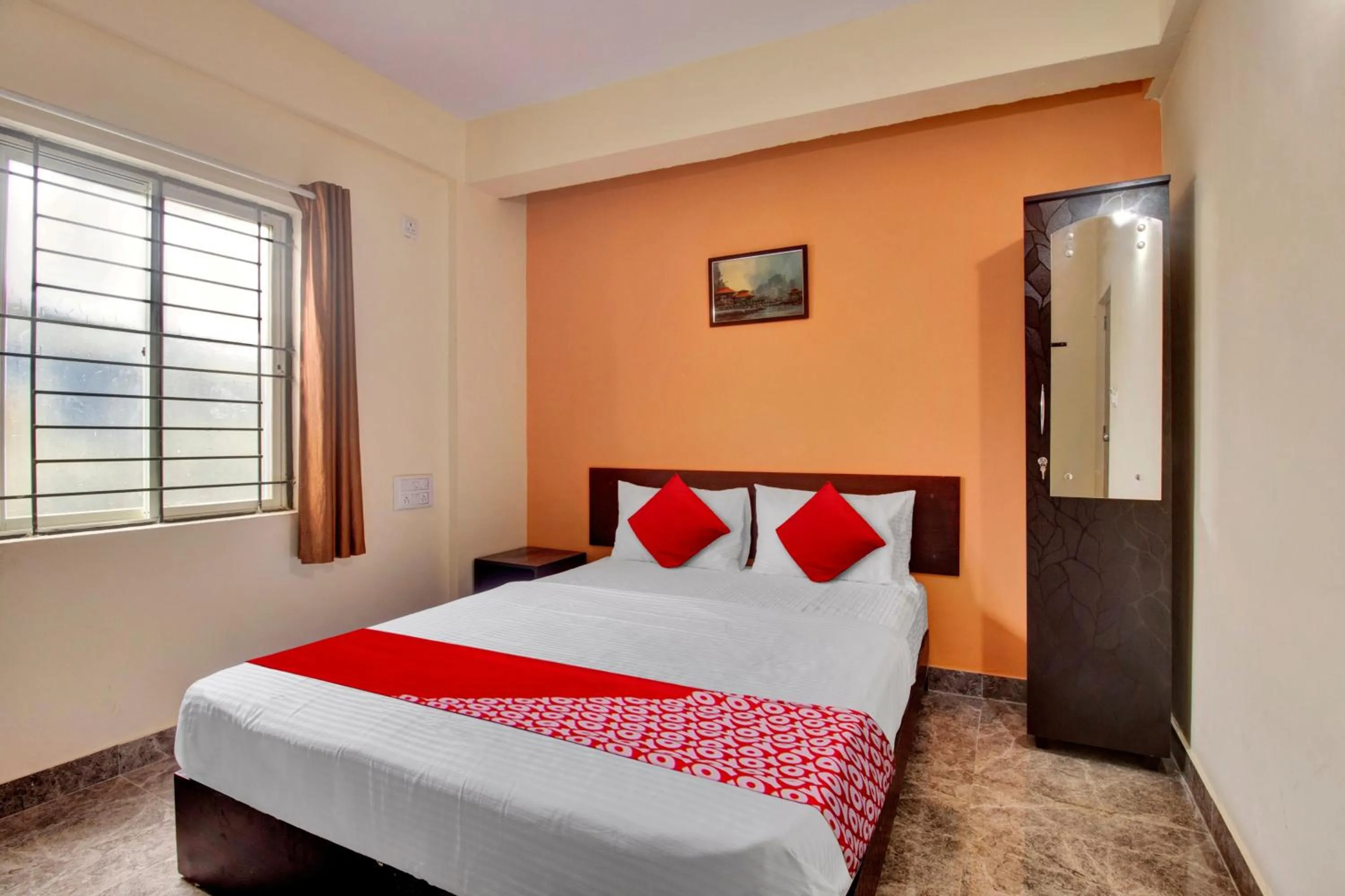 Bedroom, Bed in Hotel O PALMS INN ROOMS