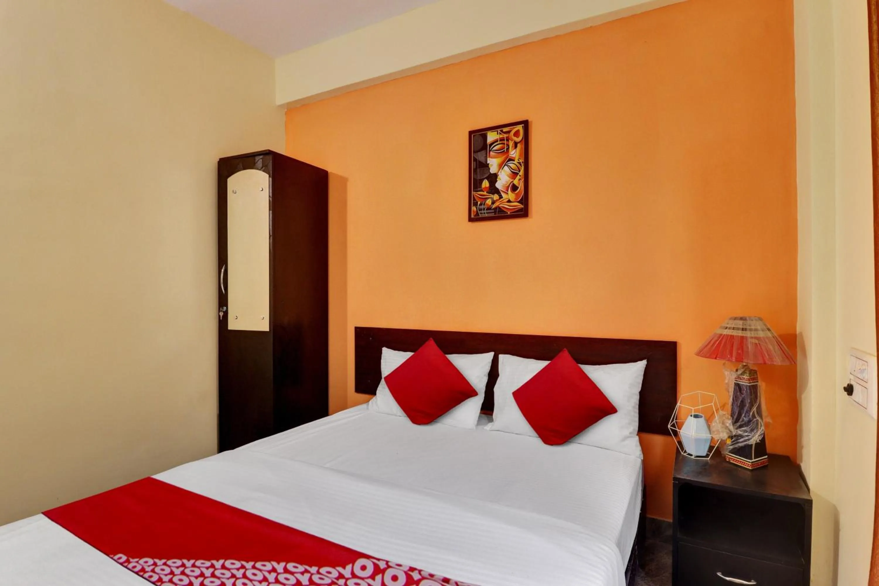 Bedroom, Bed in Hotel O PALMS INN ROOMS