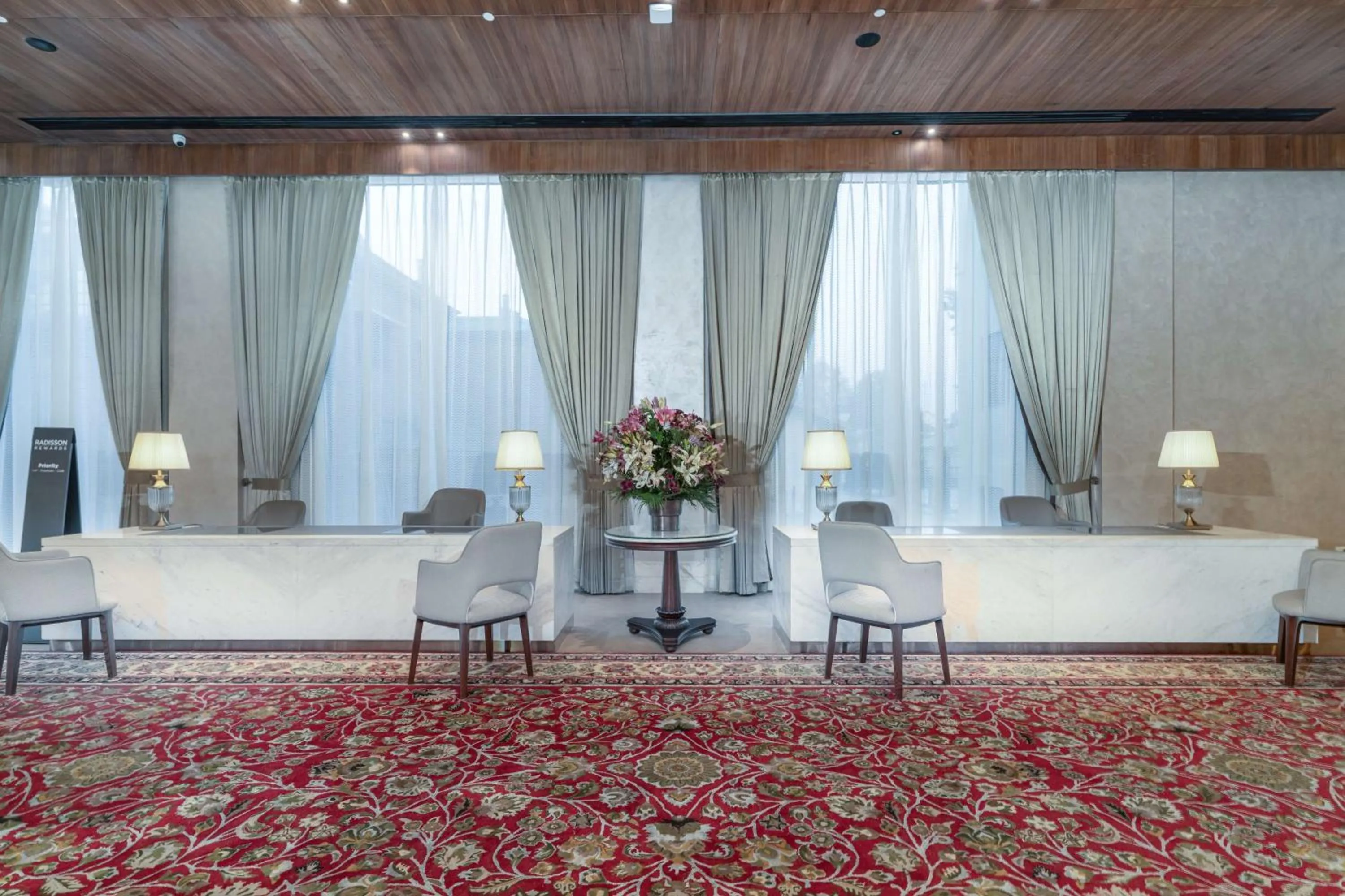 Lobby or reception in Radisson Collection Hotel & Spa, Riverfront Srinagar
