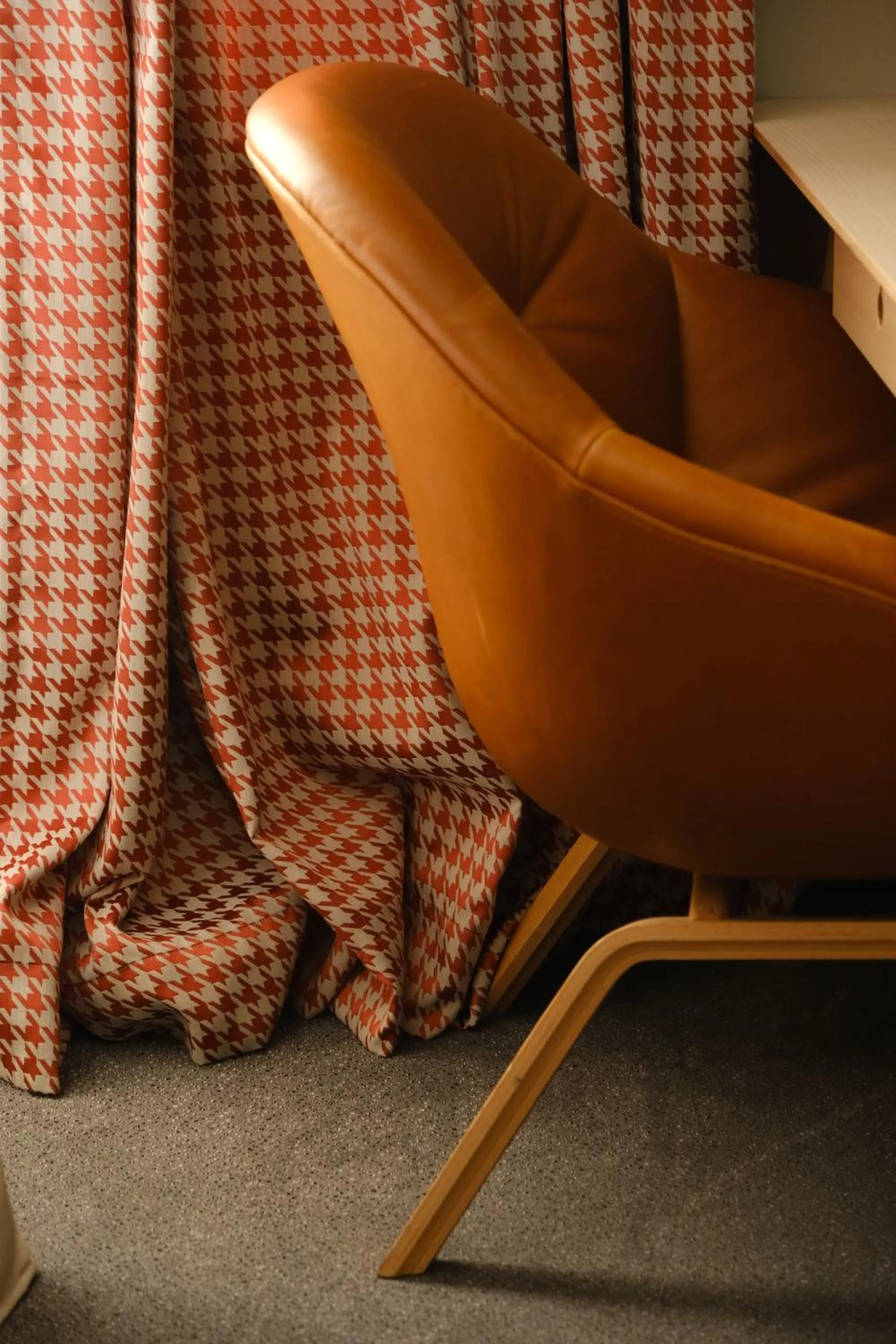 Decorative detail in Margot Sololaki